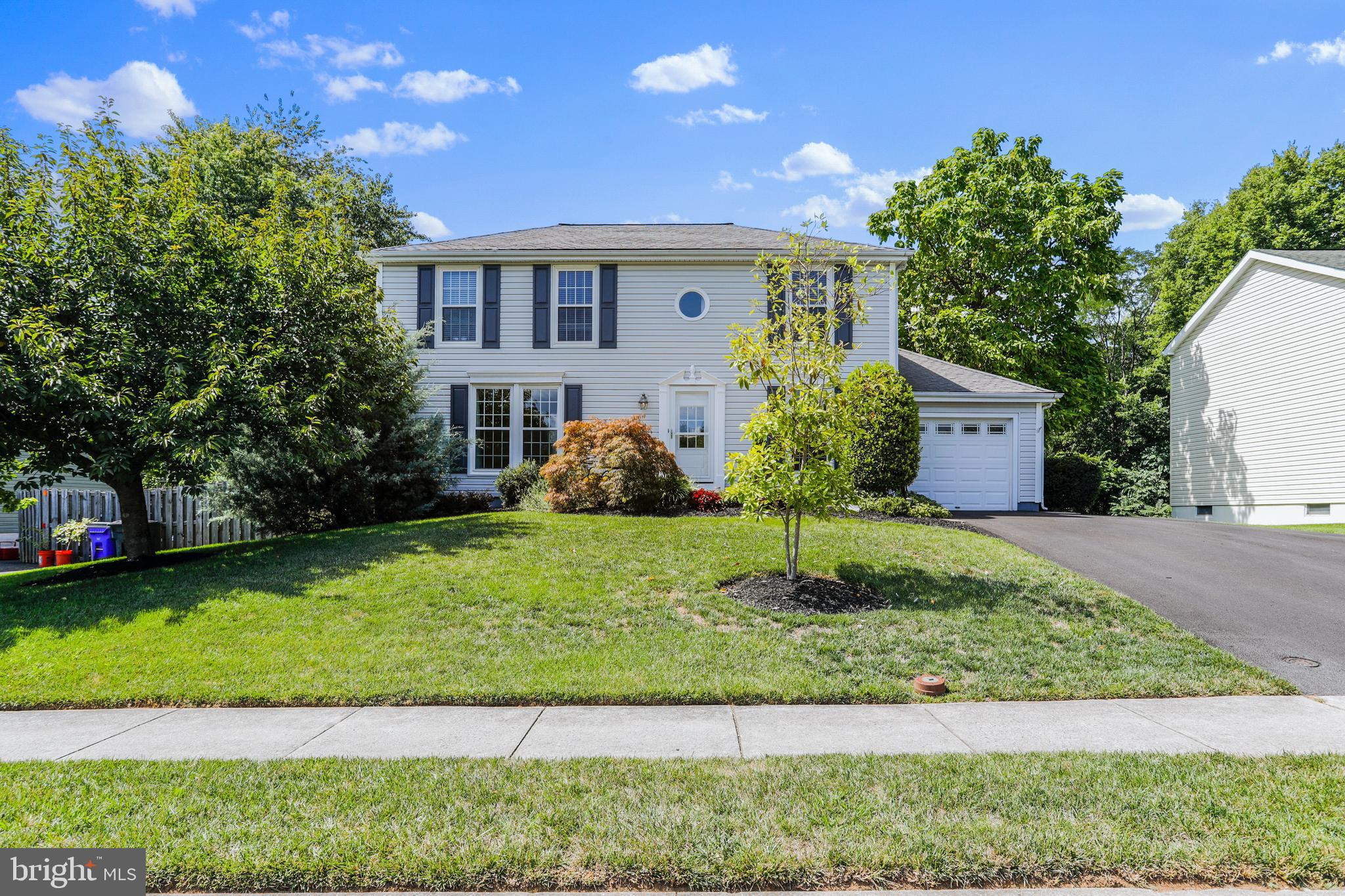 FOUNTAIN ROCK MANOR - Residential