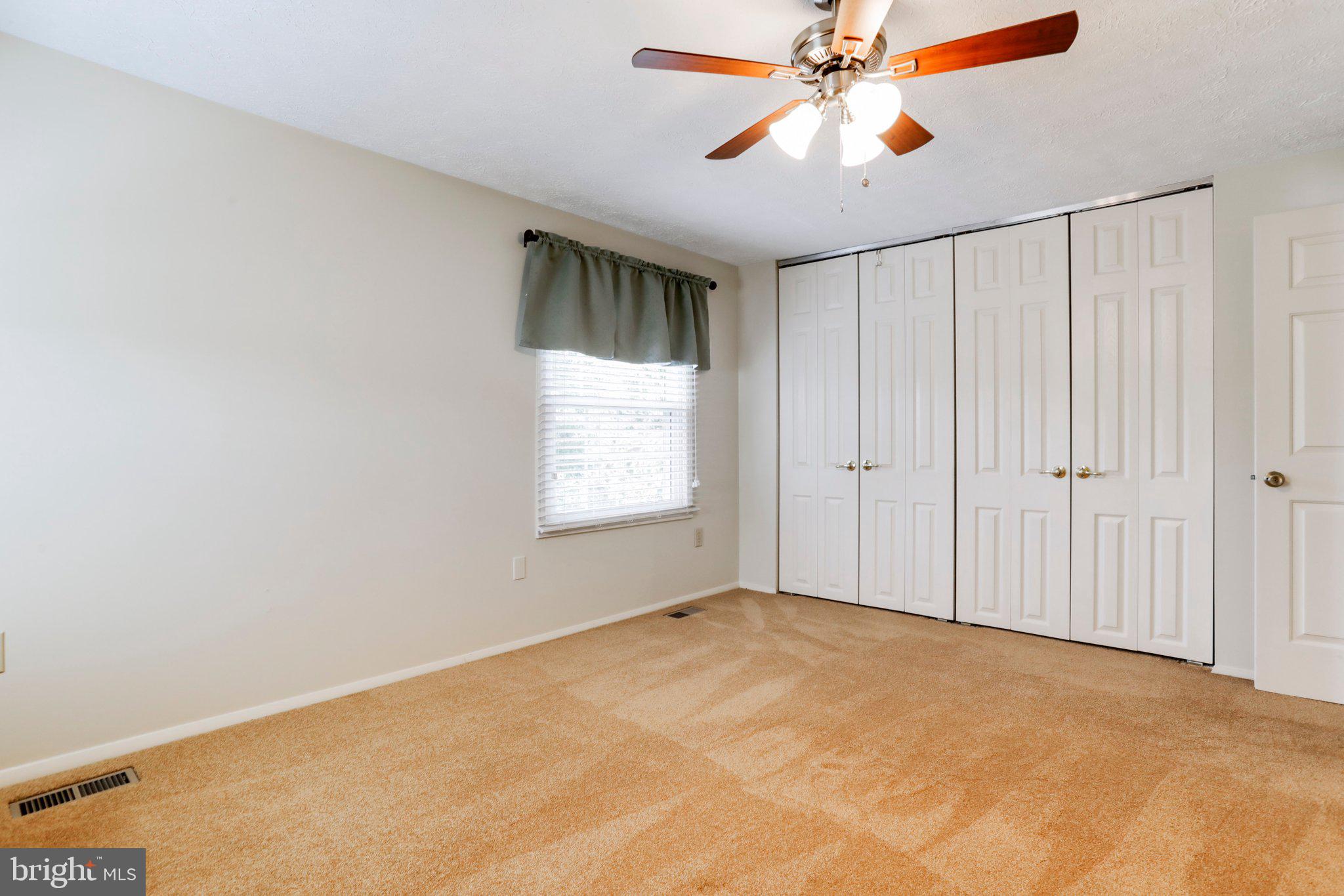 FOUNTAIN ROCK MANOR - Residential