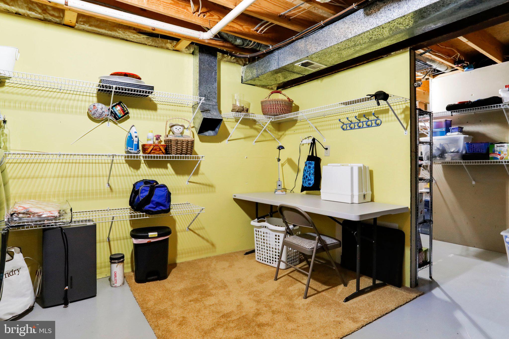 FOUNTAIN ROCK MANOR - Residential