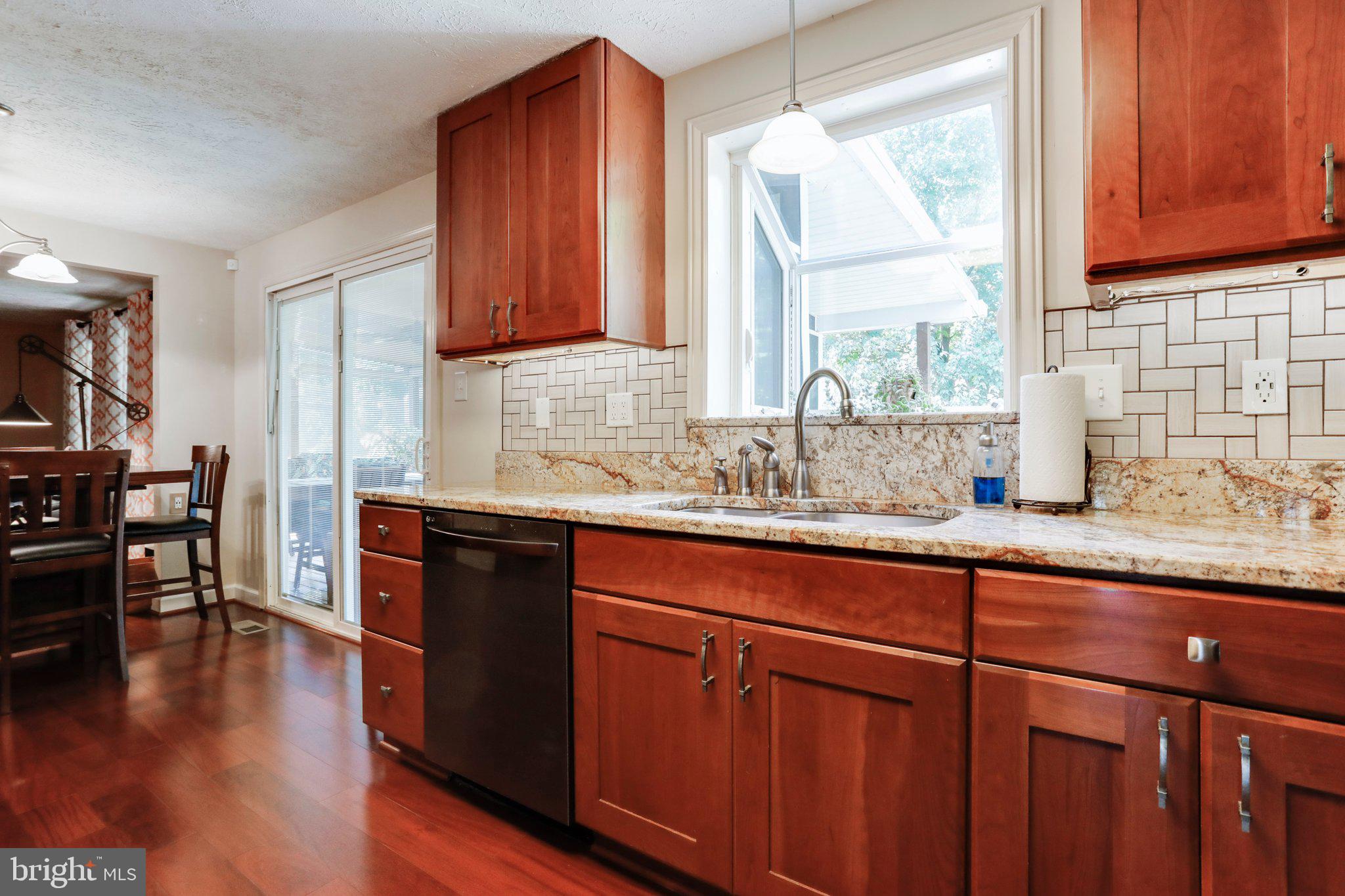 FOUNTAIN ROCK MANOR - Residential