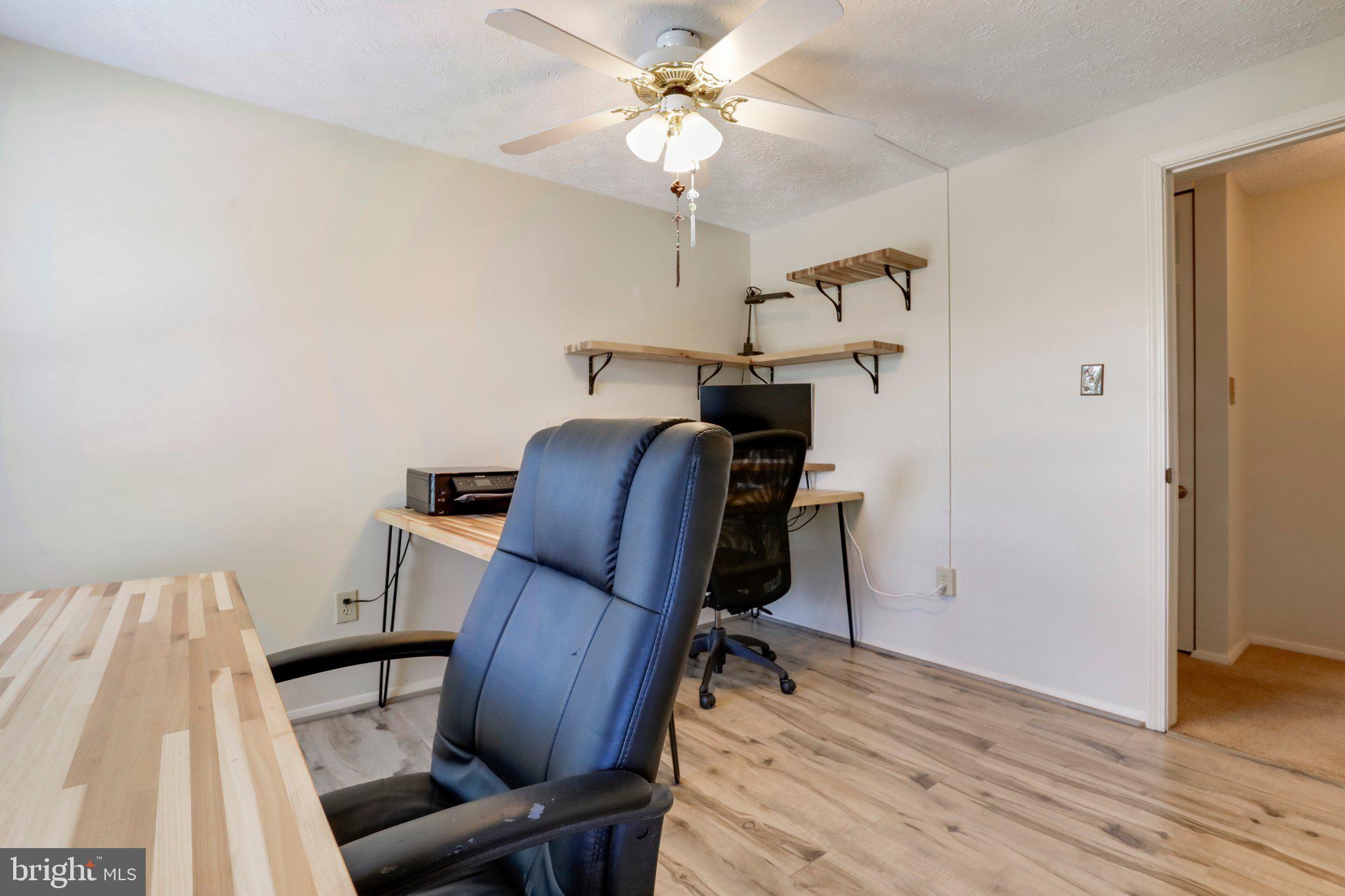 FOUNTAIN ROCK MANOR - Residential