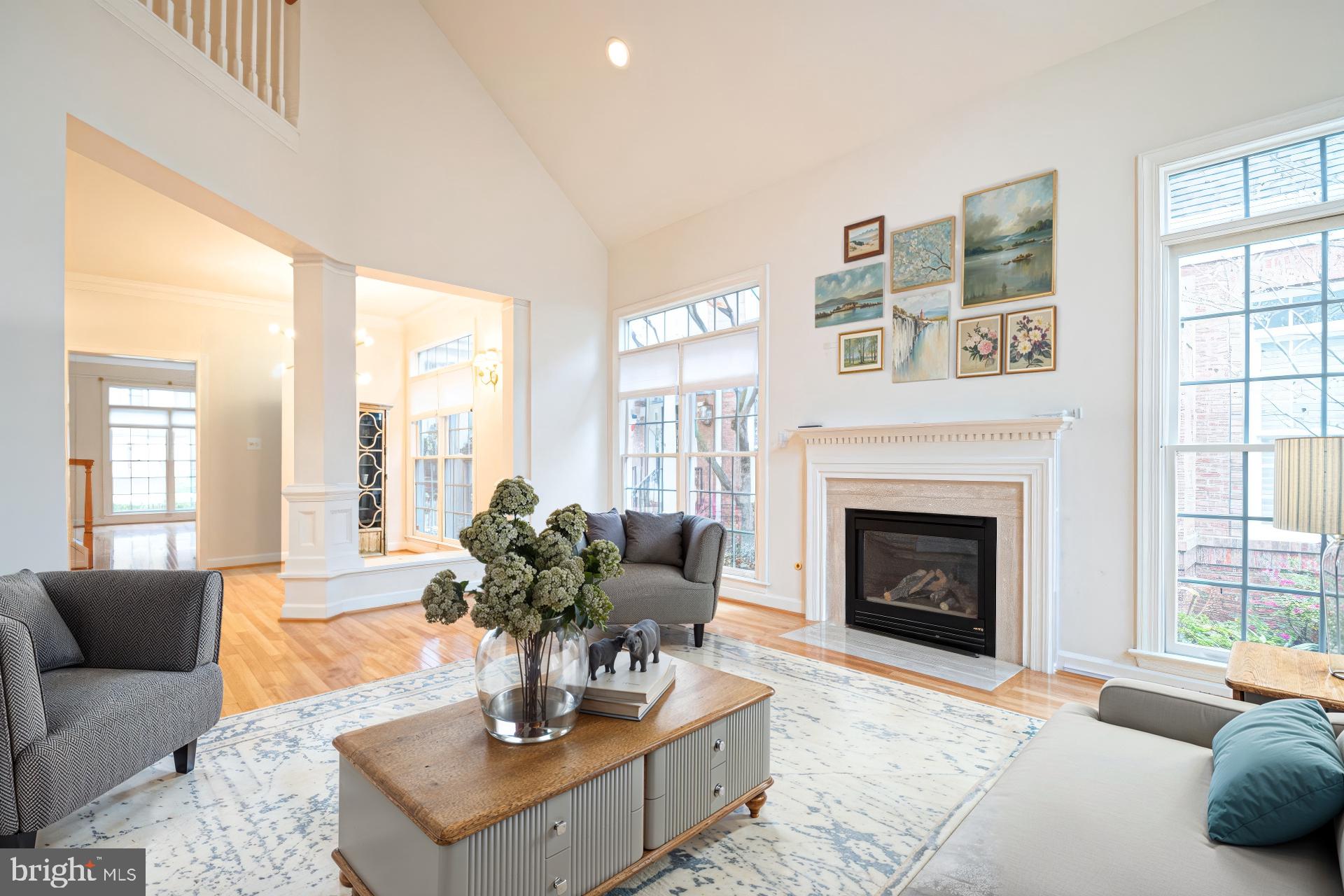 3832 FARRCROFT DRIVE