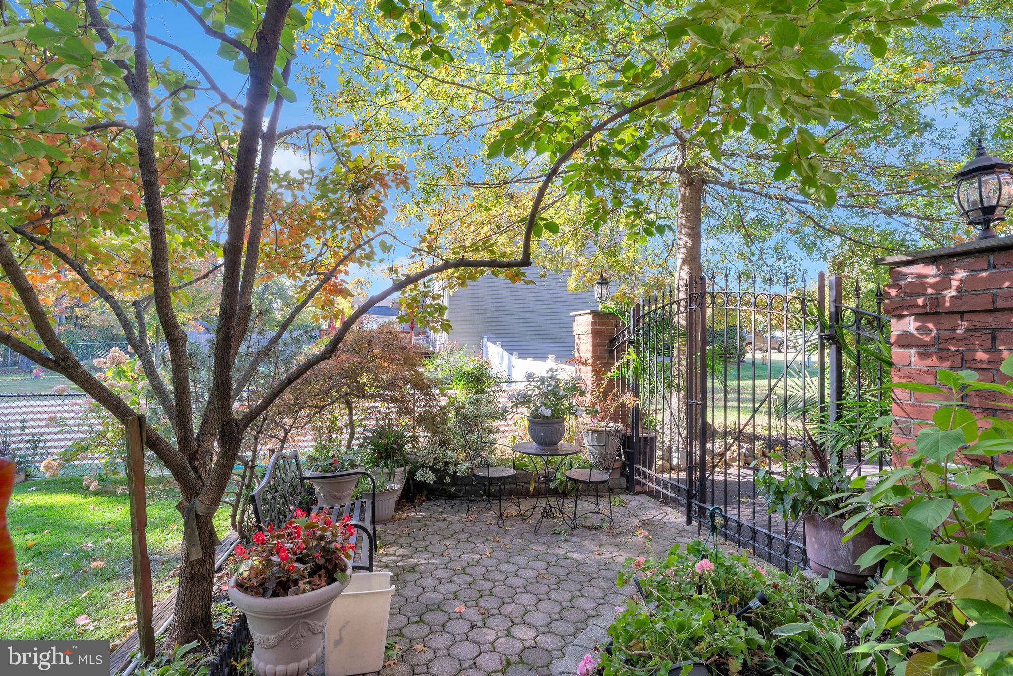 GLEN ASHTON FARMS - Residential