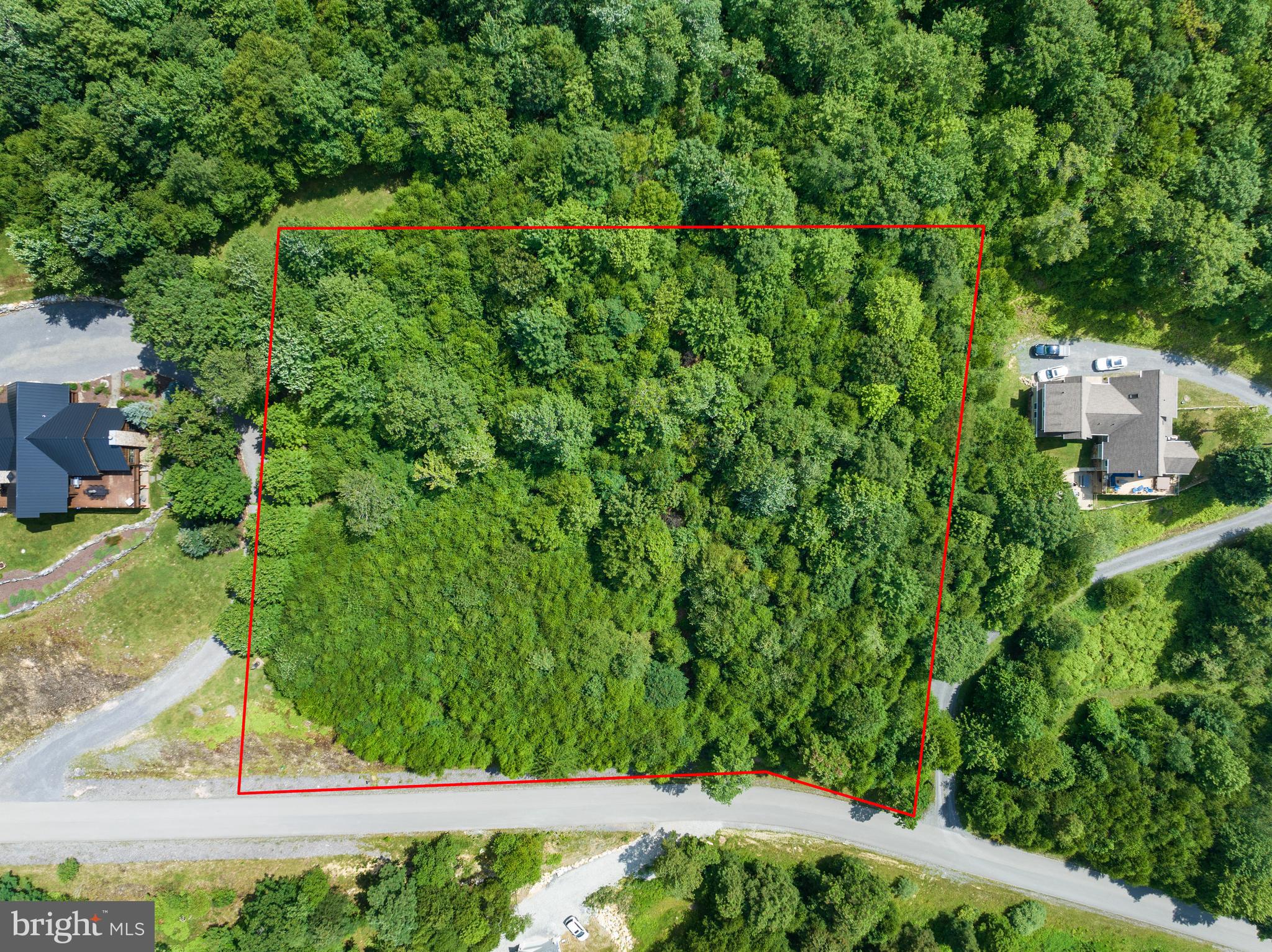 14 WOODLANDS HILL LANE