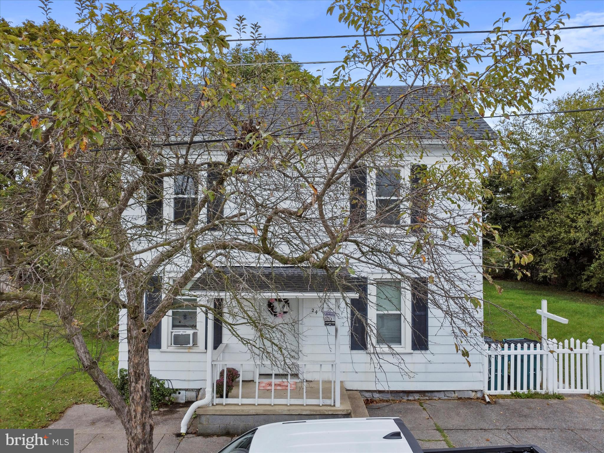 24 W CEMETERY STREET