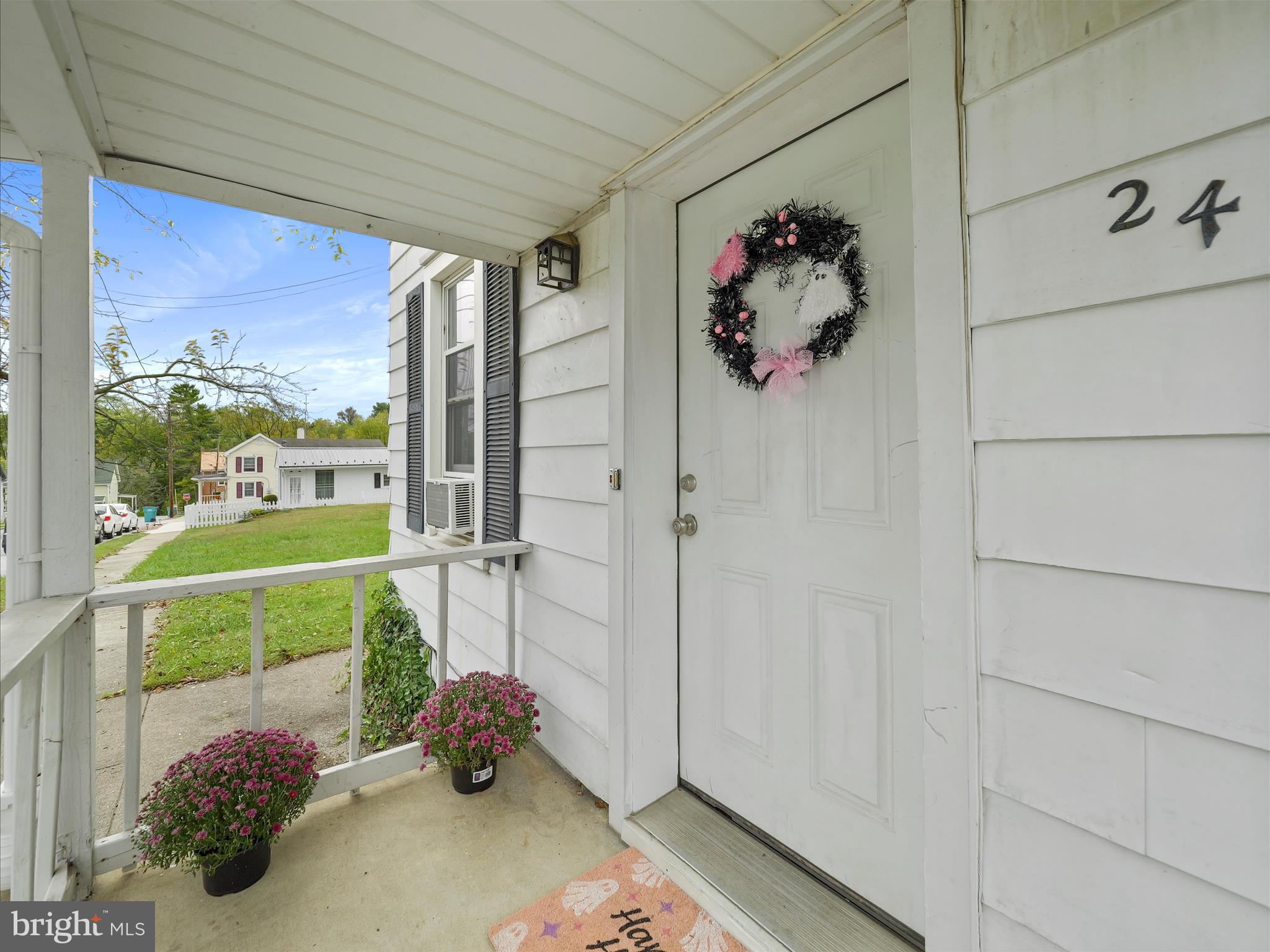 24 W CEMETERY STREET