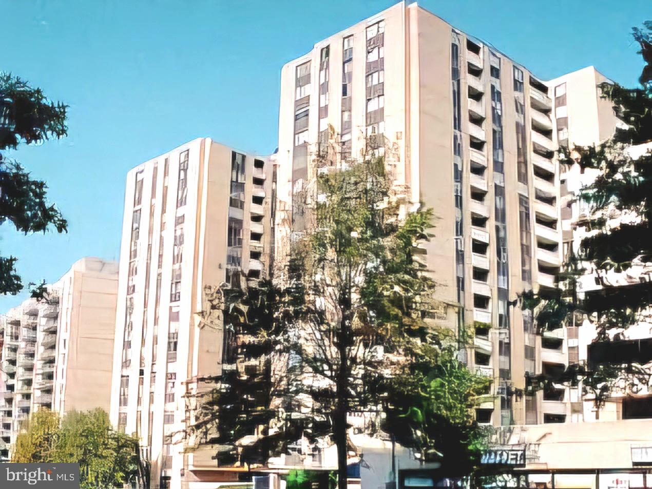 THE ELIZABETH - Residential