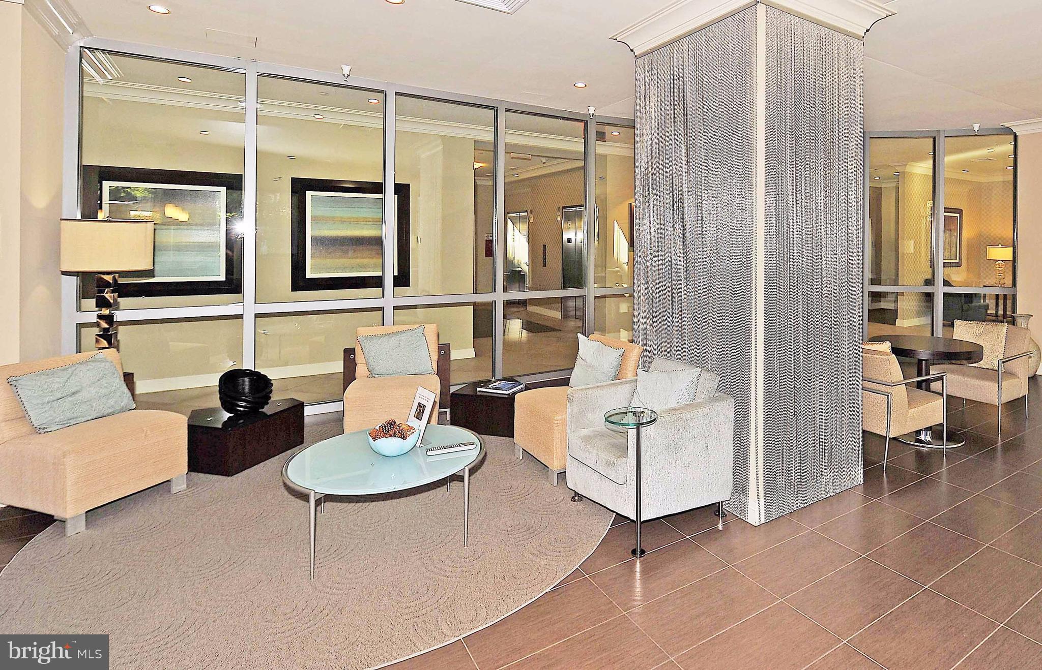 MIDTOWN ALEXANDRIA STATION CONDOMINIUM - Residential