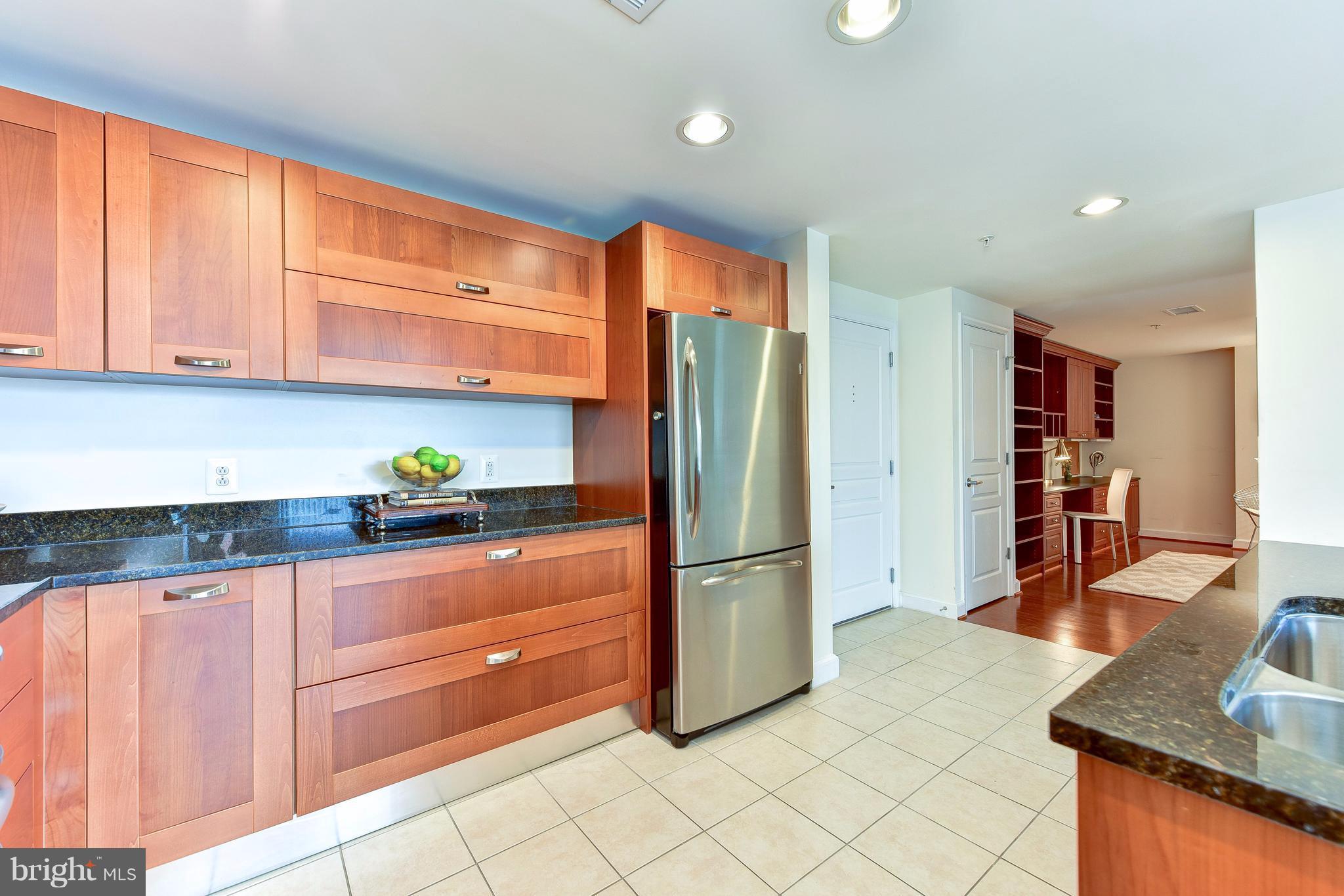 MIDTOWN ALEXANDRIA STATION CONDOMINIUM - Residential