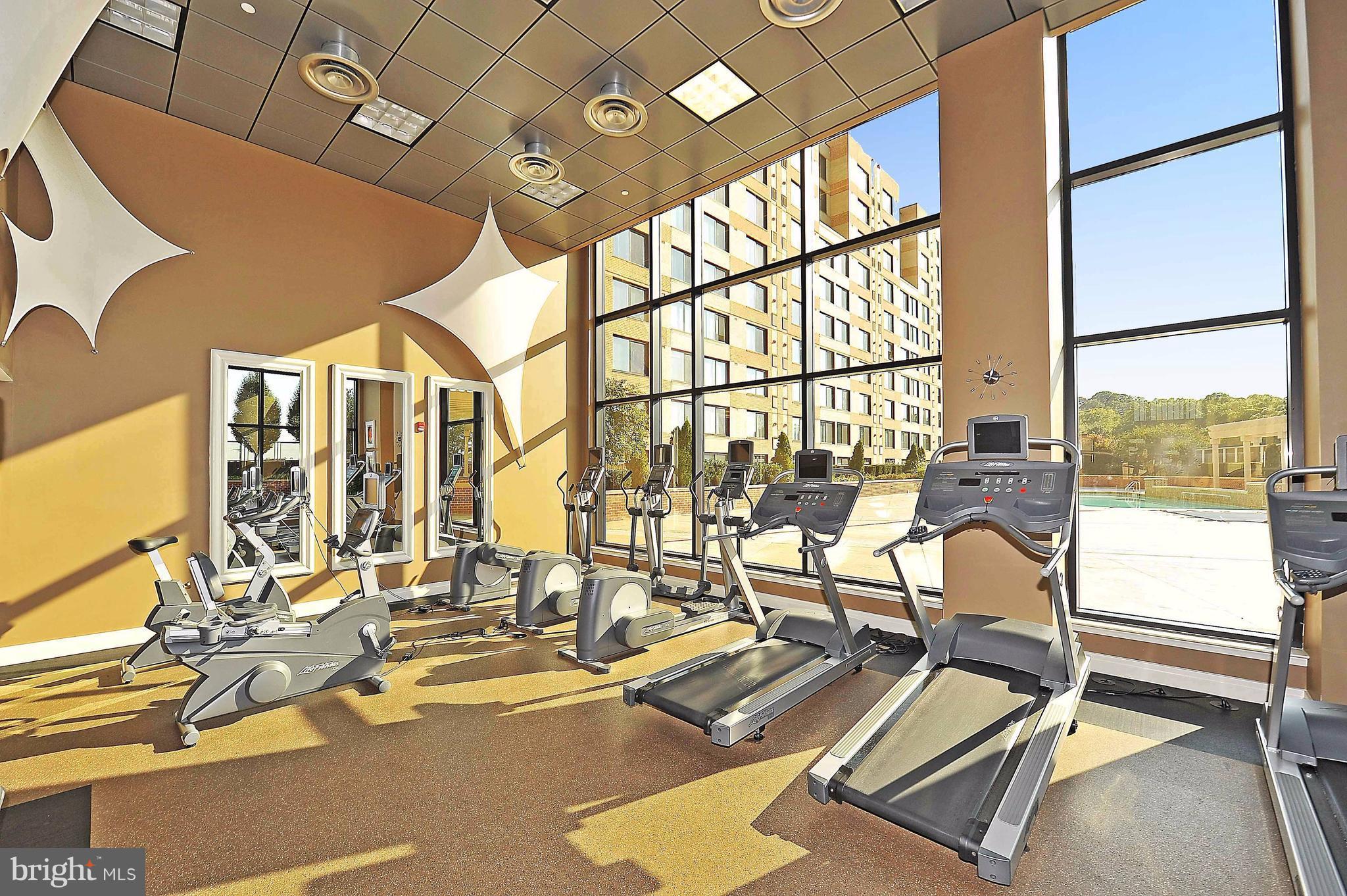 MIDTOWN ALEXANDRIA STATION CONDOMINIUM - Residential