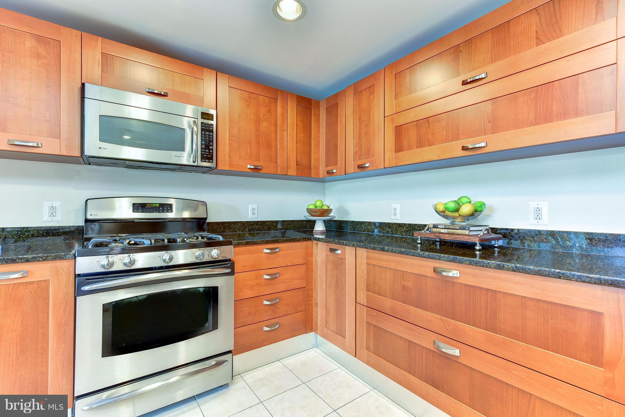 MIDTOWN ALEXANDRIA STATION CONDOMINIUM - Residential