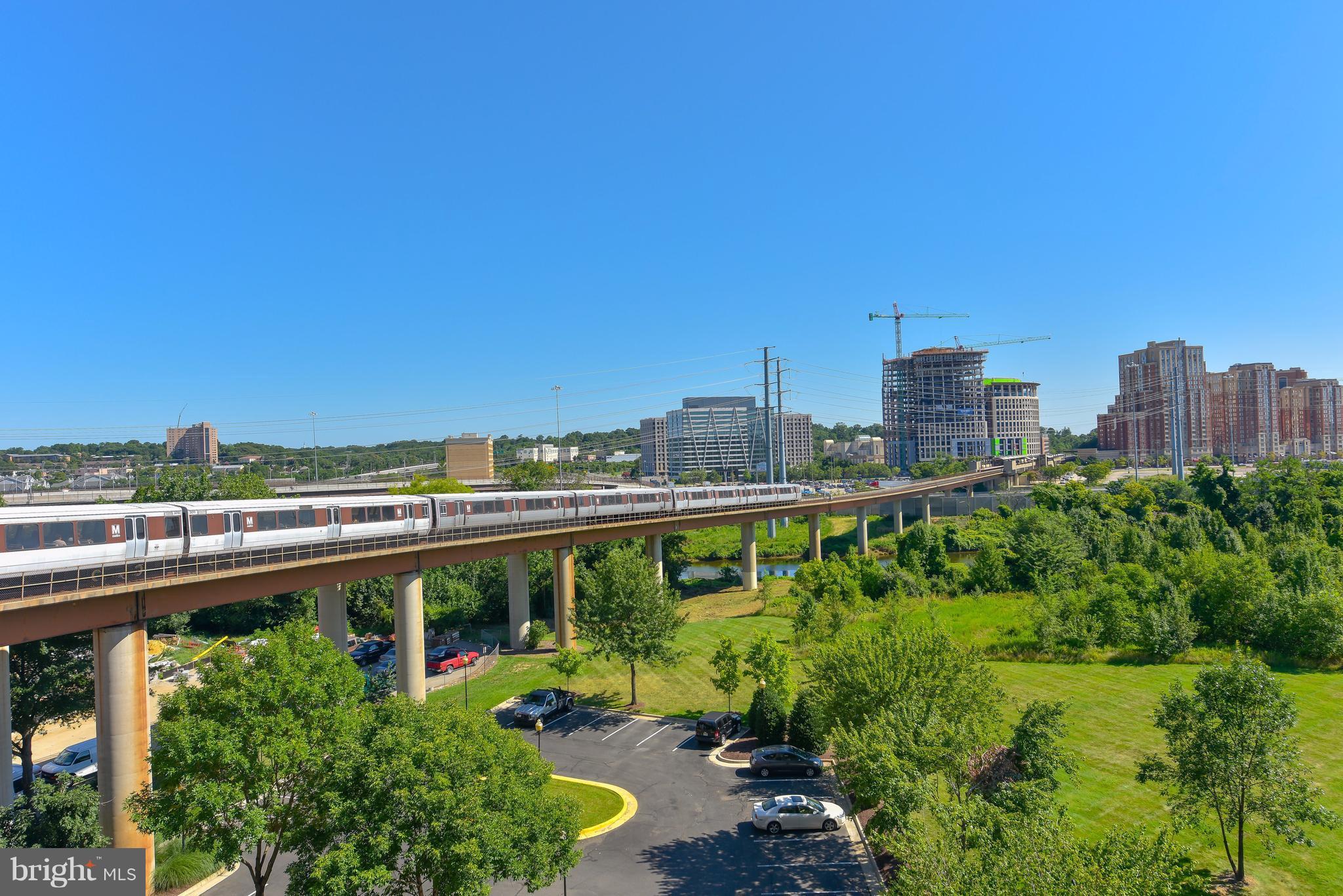 MIDTOWN ALEXANDRIA STATION CONDOMINIUM - Residential