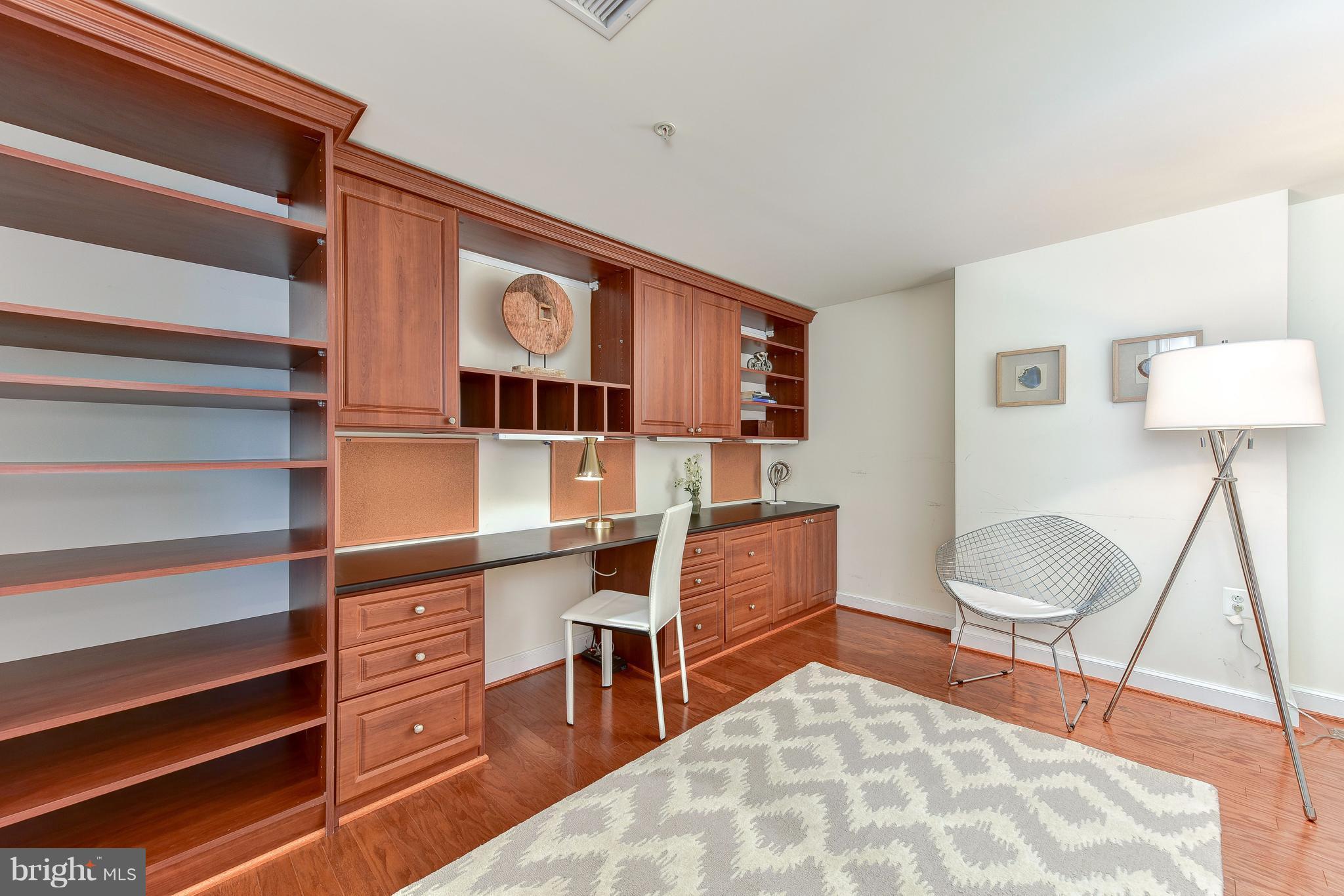 MIDTOWN ALEXANDRIA STATION CONDOMINIUM - Residential