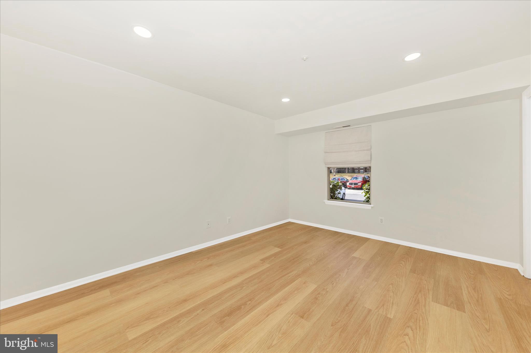 WILLOW WOOD - Residential Lease