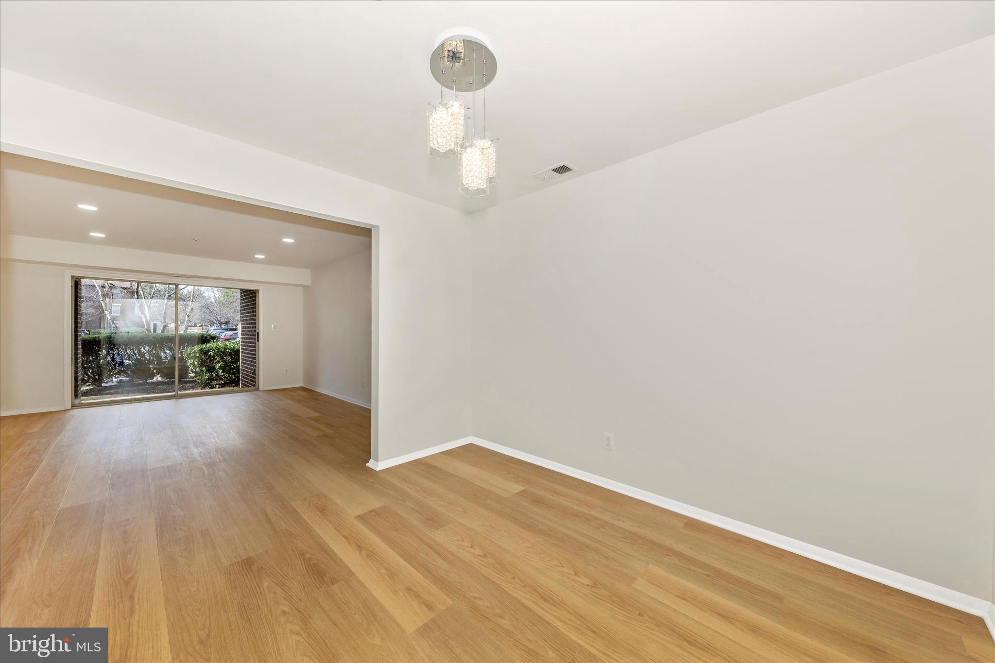 WILLOW WOOD - Residential Lease