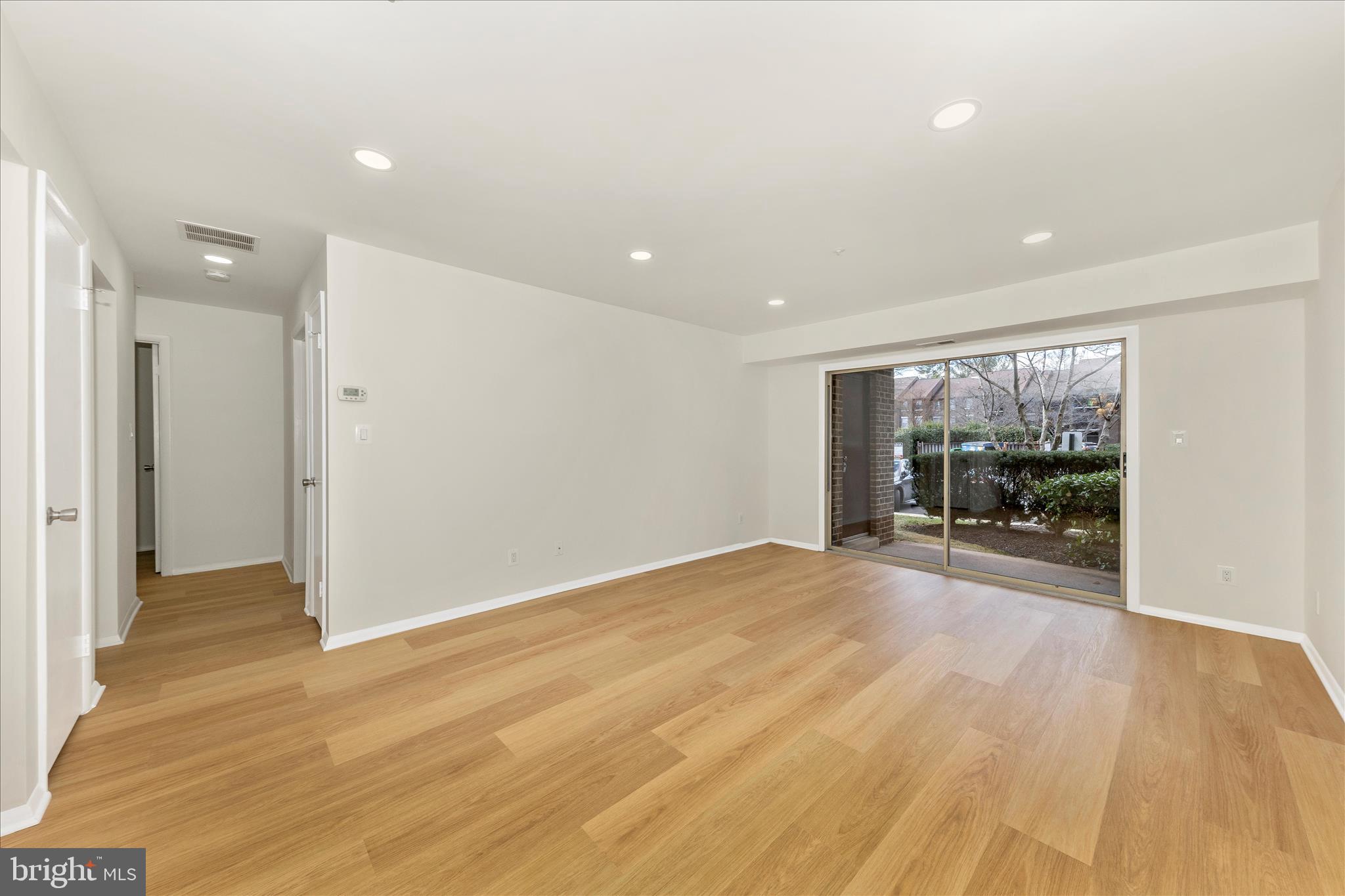 WILLOW WOOD - Residential Lease