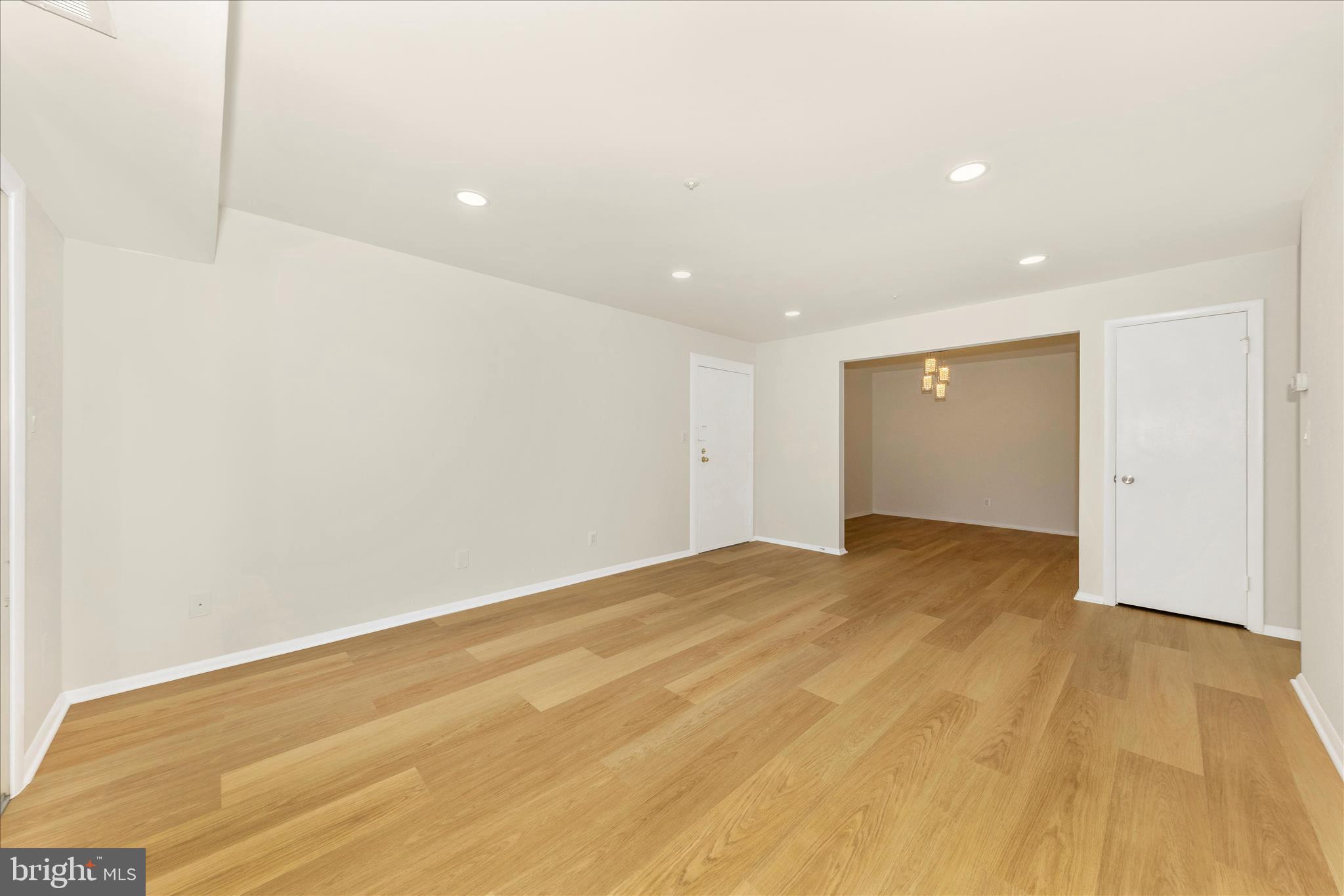 WILLOW WOOD - Residential Lease