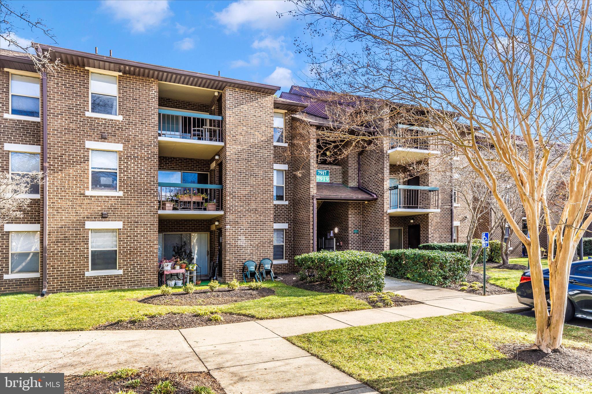 WILLOW WOOD - Residential Lease