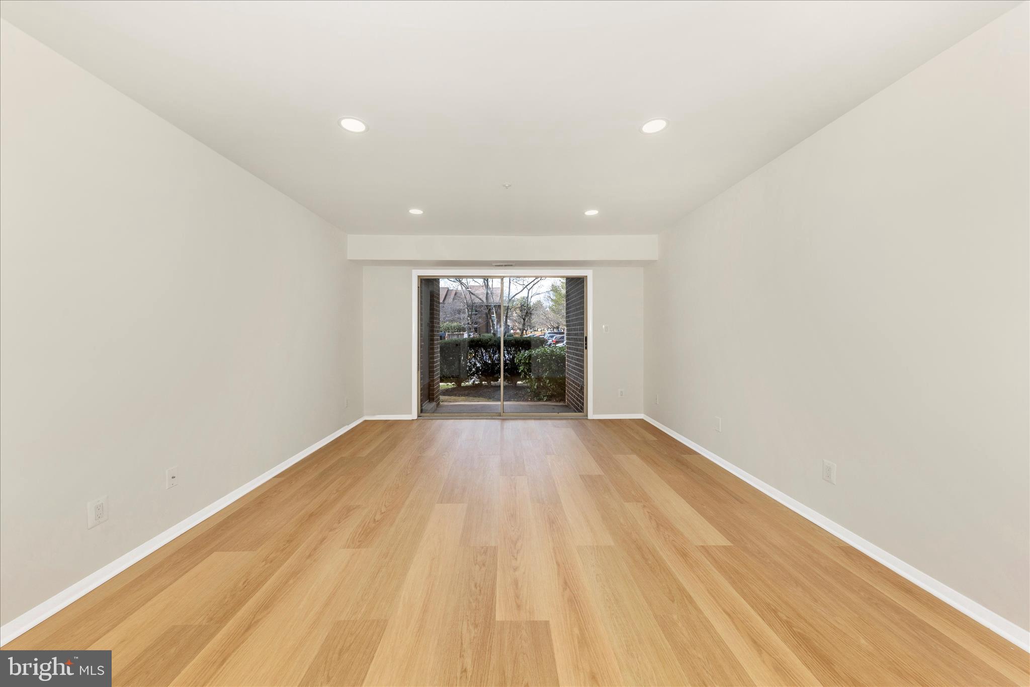 WILLOW WOOD - Residential Lease