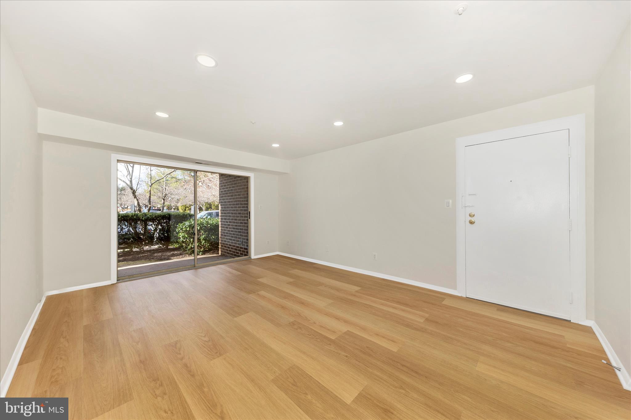 WILLOW WOOD - Residential Lease