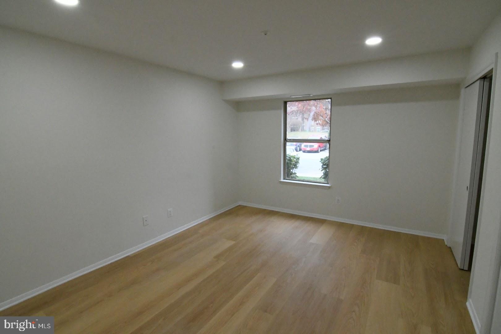 WILLOW WOOD - Residential Lease