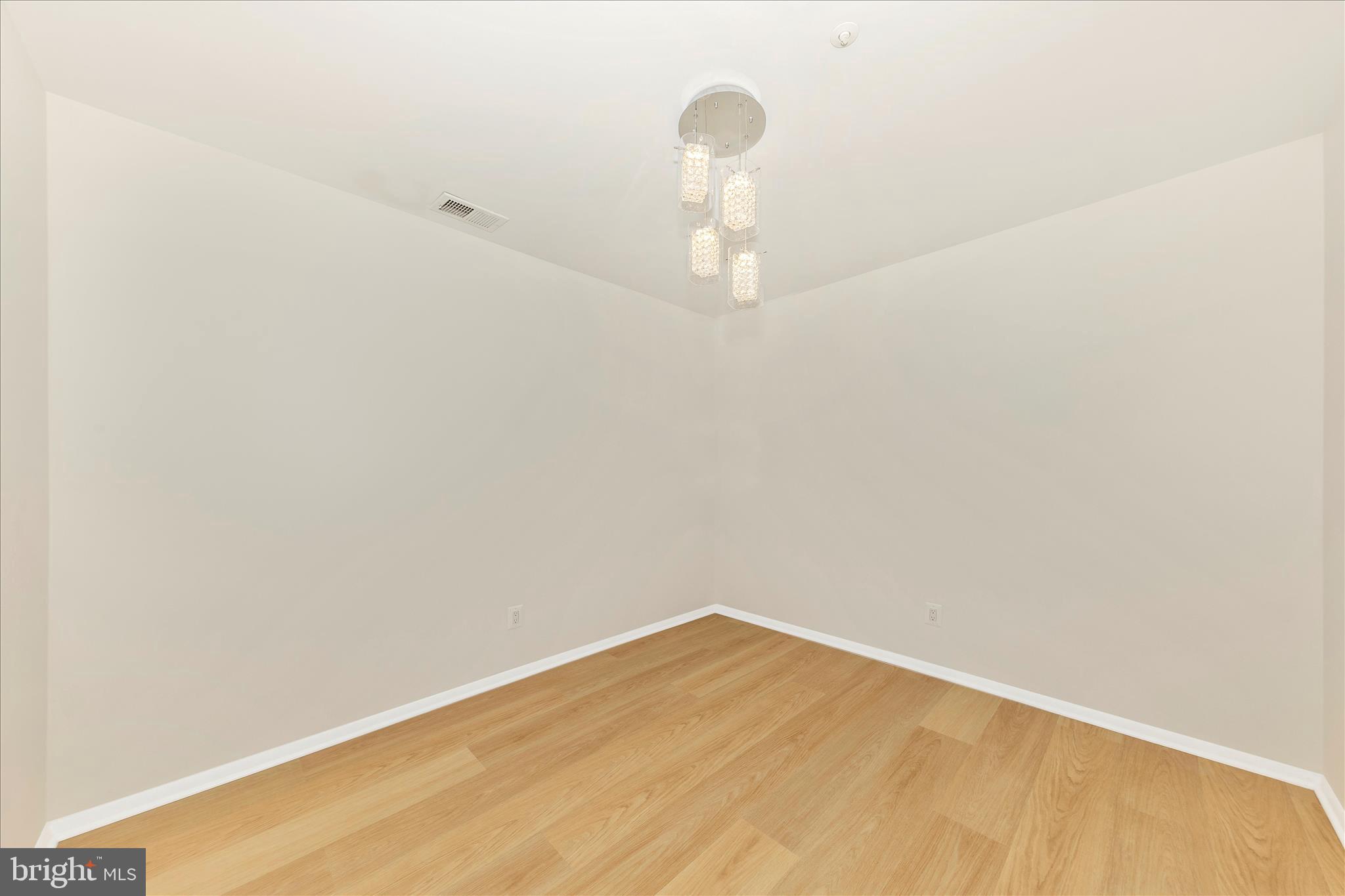 WILLOW WOOD - Residential Lease