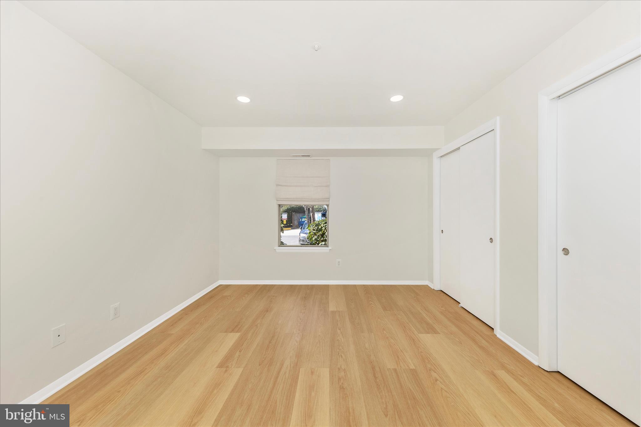 WILLOW WOOD - Residential Lease