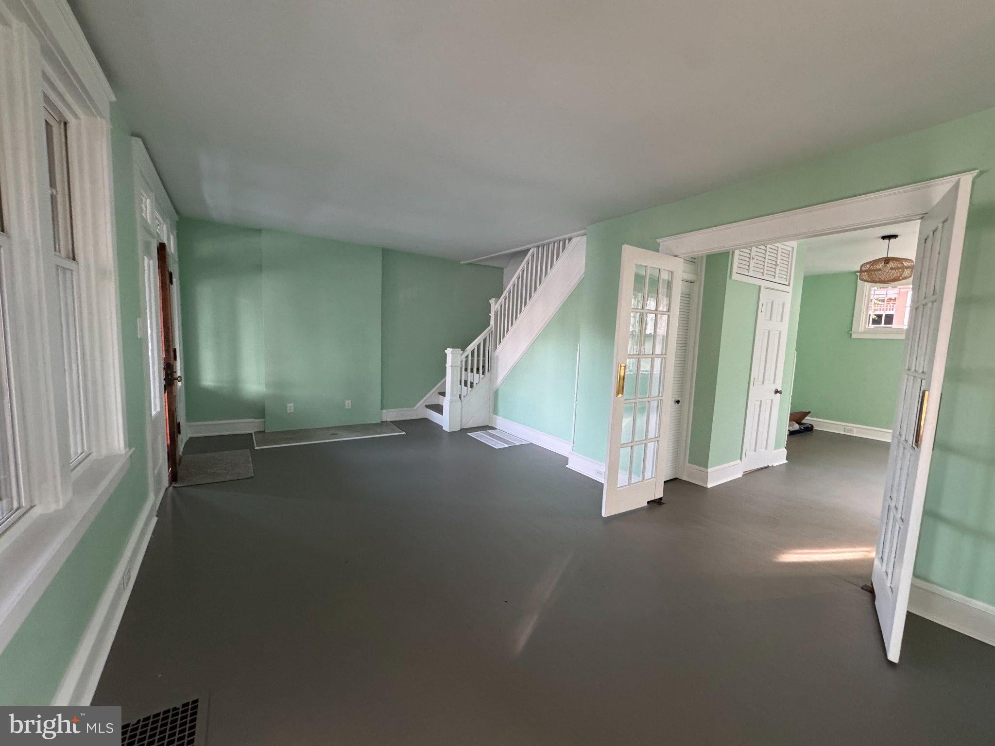1525 N 14TH STREET
