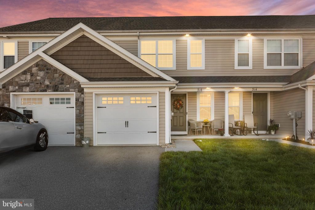 Photo of 316 Cedar Hollow, MANHEIM, PA 17545 (MLS # PALA2077230)