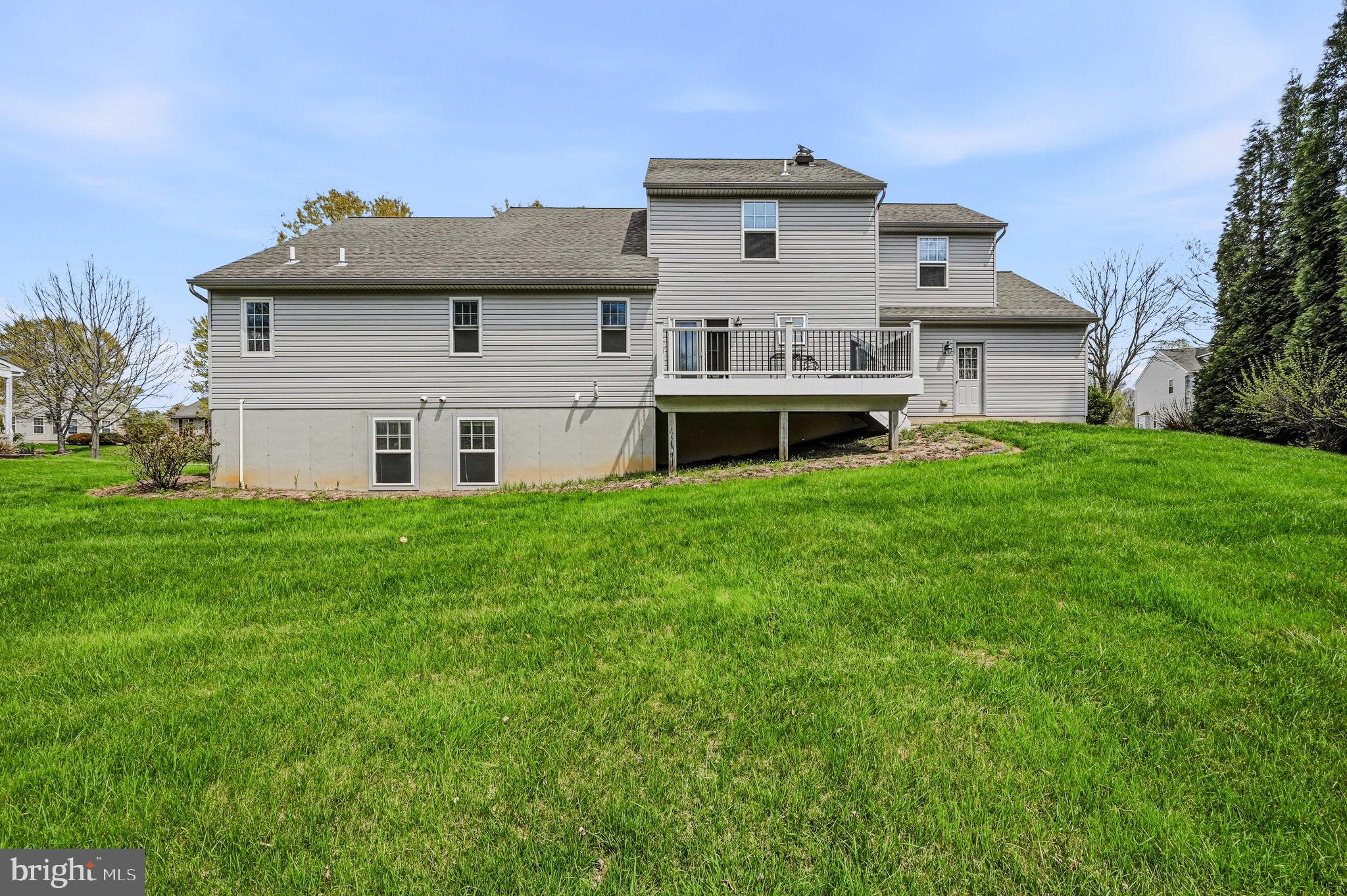 LAMBORN HUNT - Residential