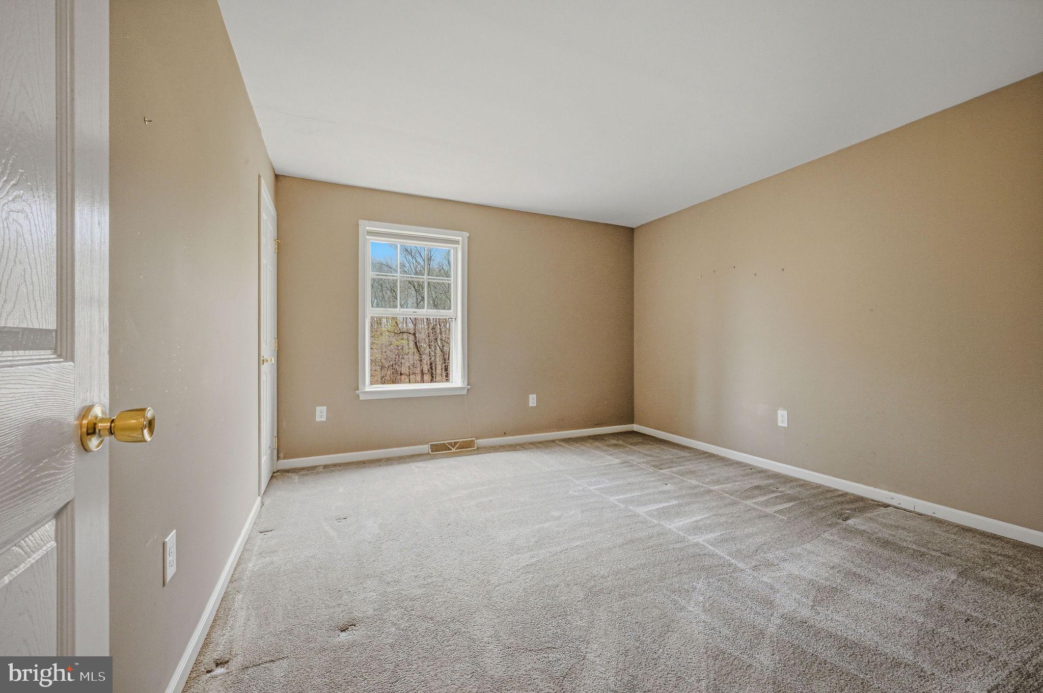 LAMBORN HUNT - Residential