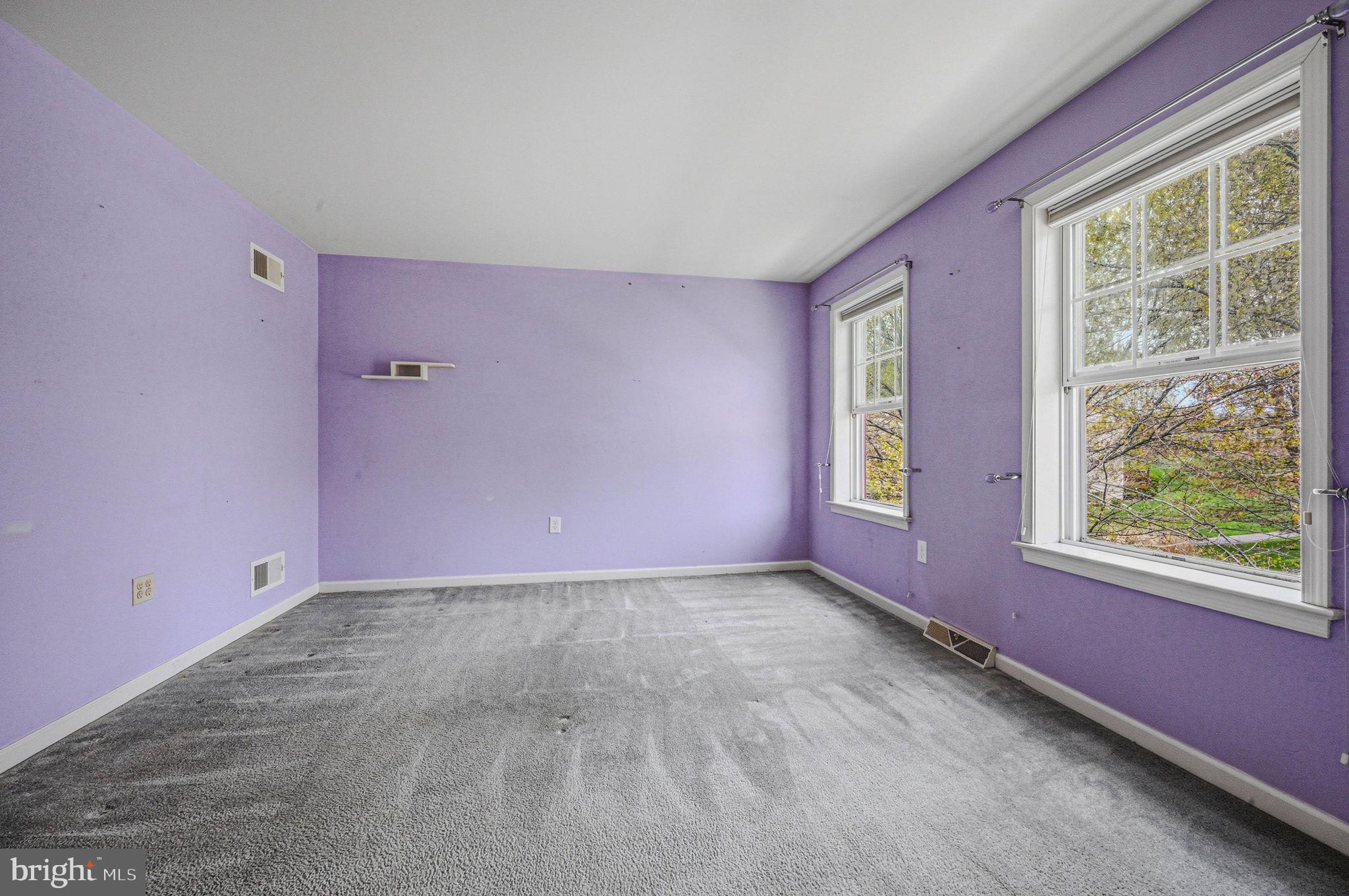 LAMBORN HUNT - Residential