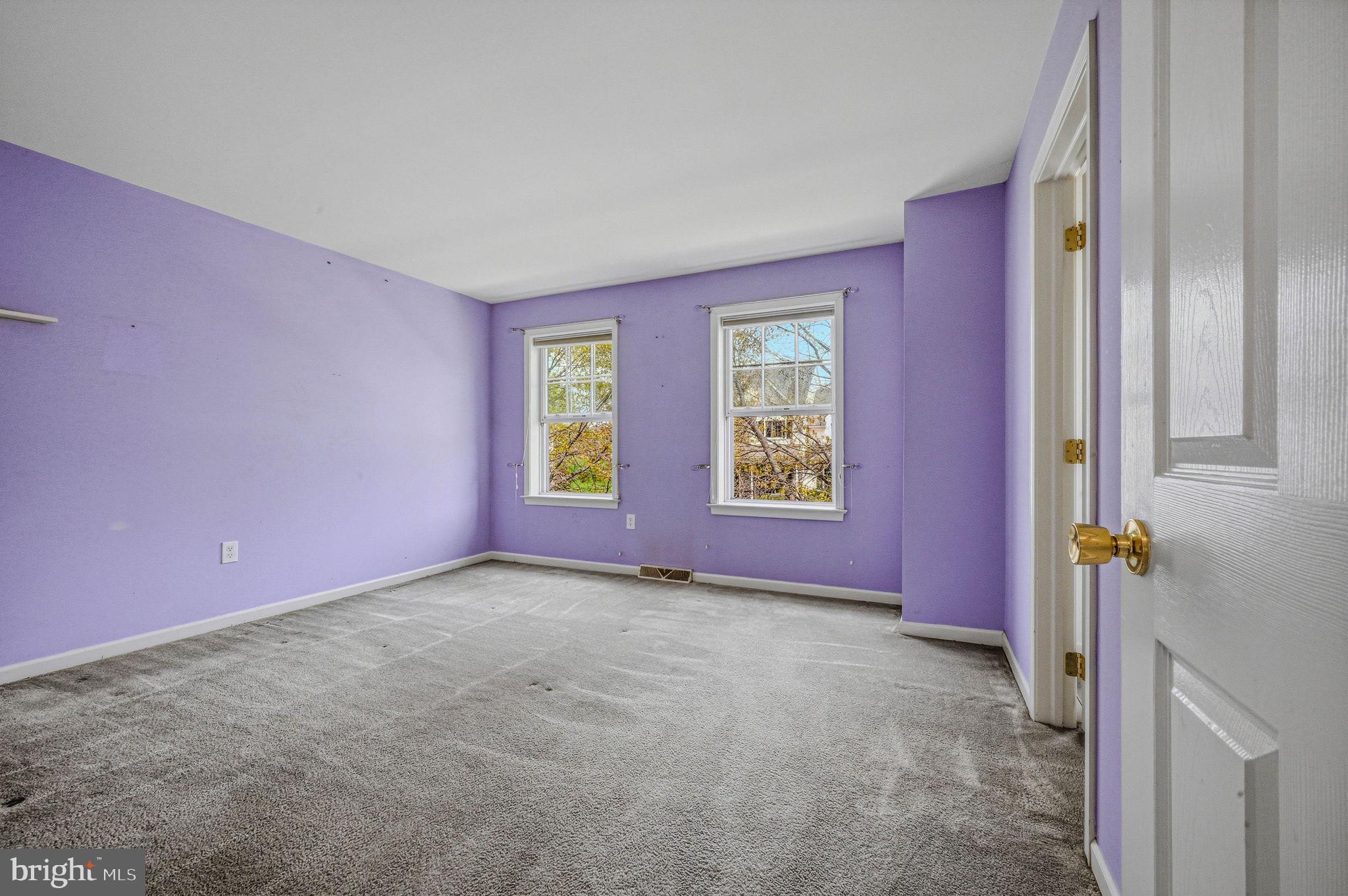 LAMBORN HUNT - Residential