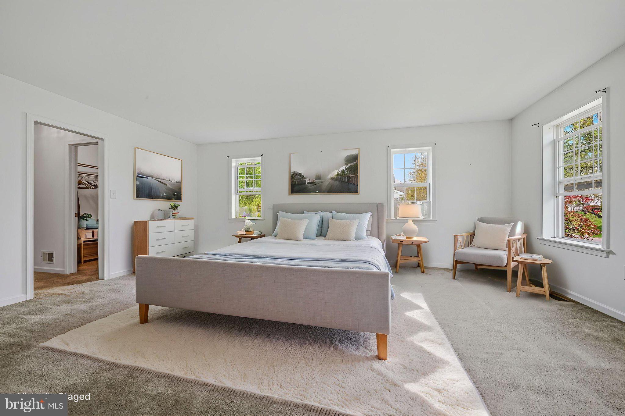 LAMBORN HUNT - Residential