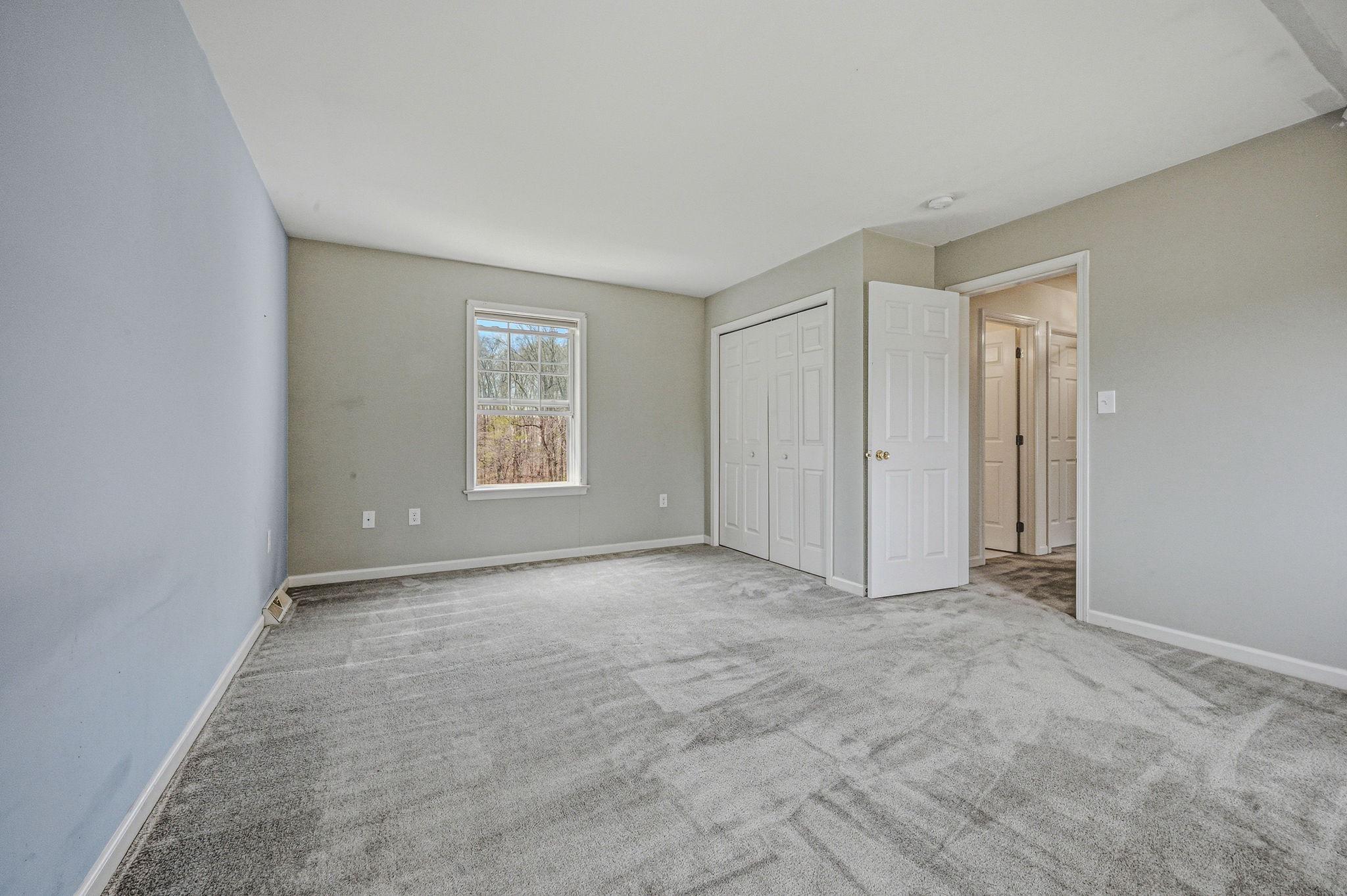 LAMBORN HUNT - Residential