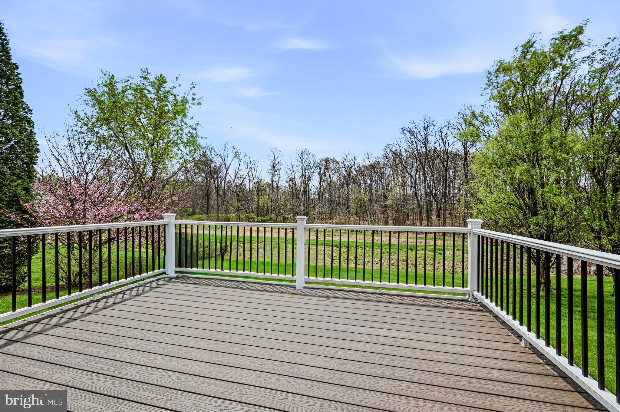 LAMBORN HUNT - Residential