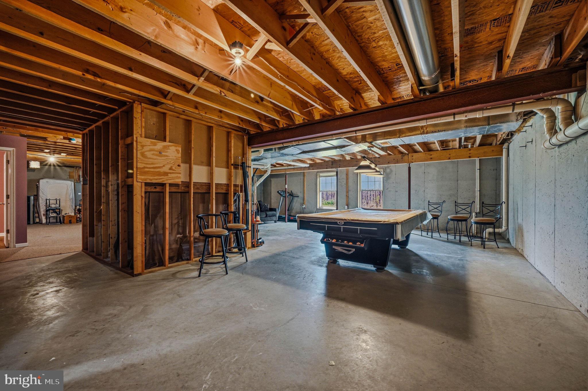 LAMBORN HUNT - Residential