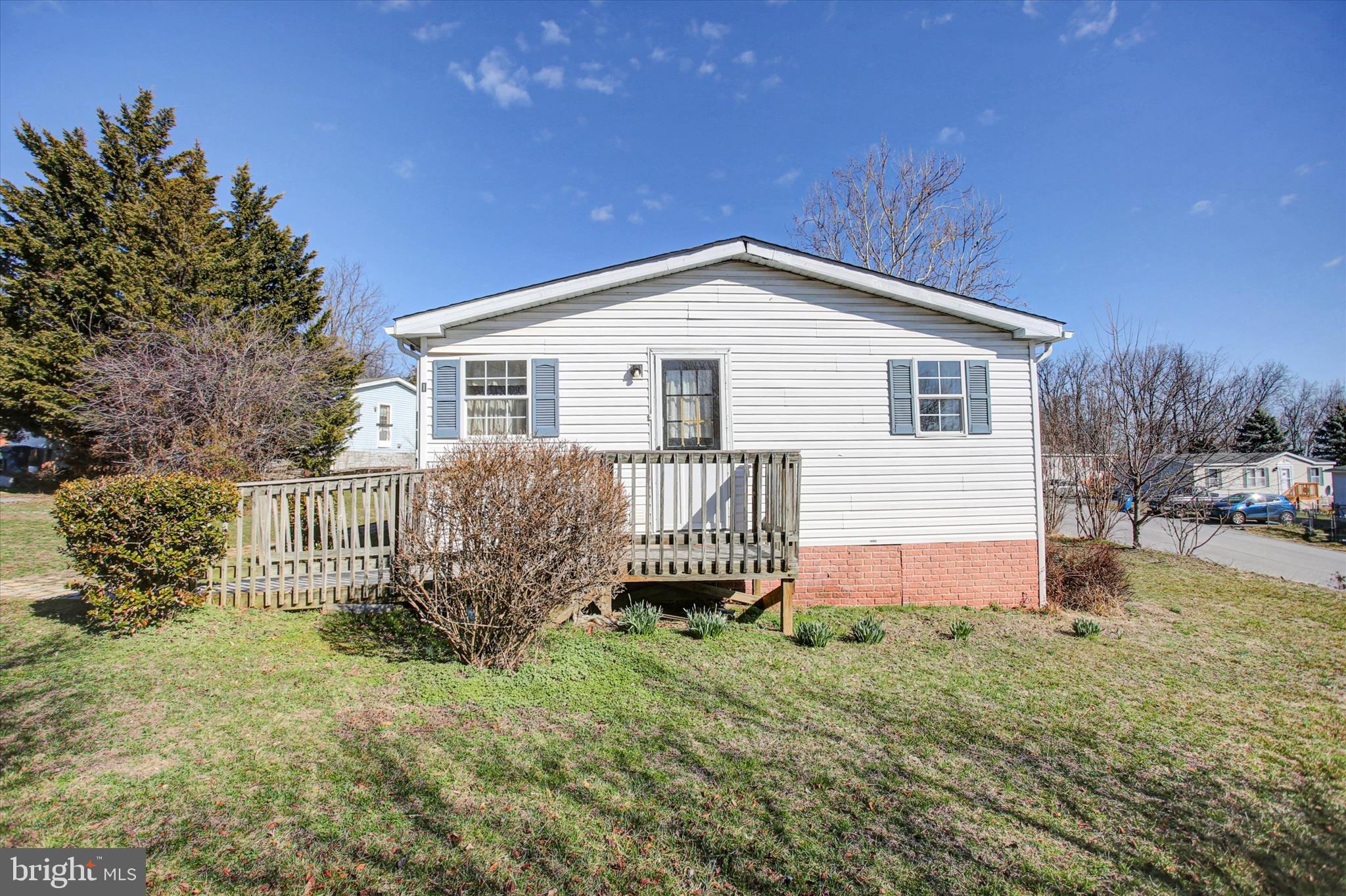 HIGHLAND MANOR - Residential