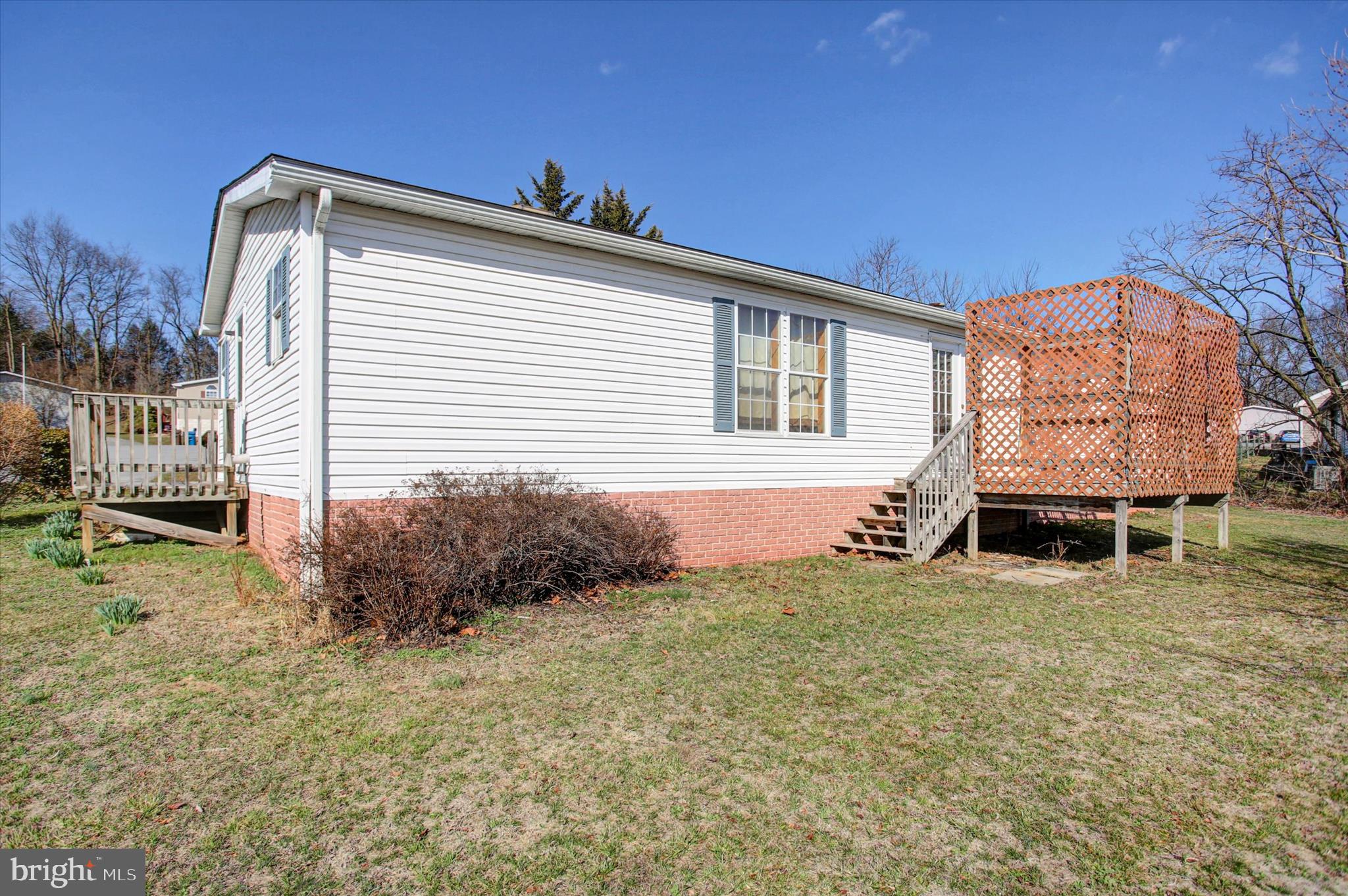 HIGHLAND MANOR - Residential