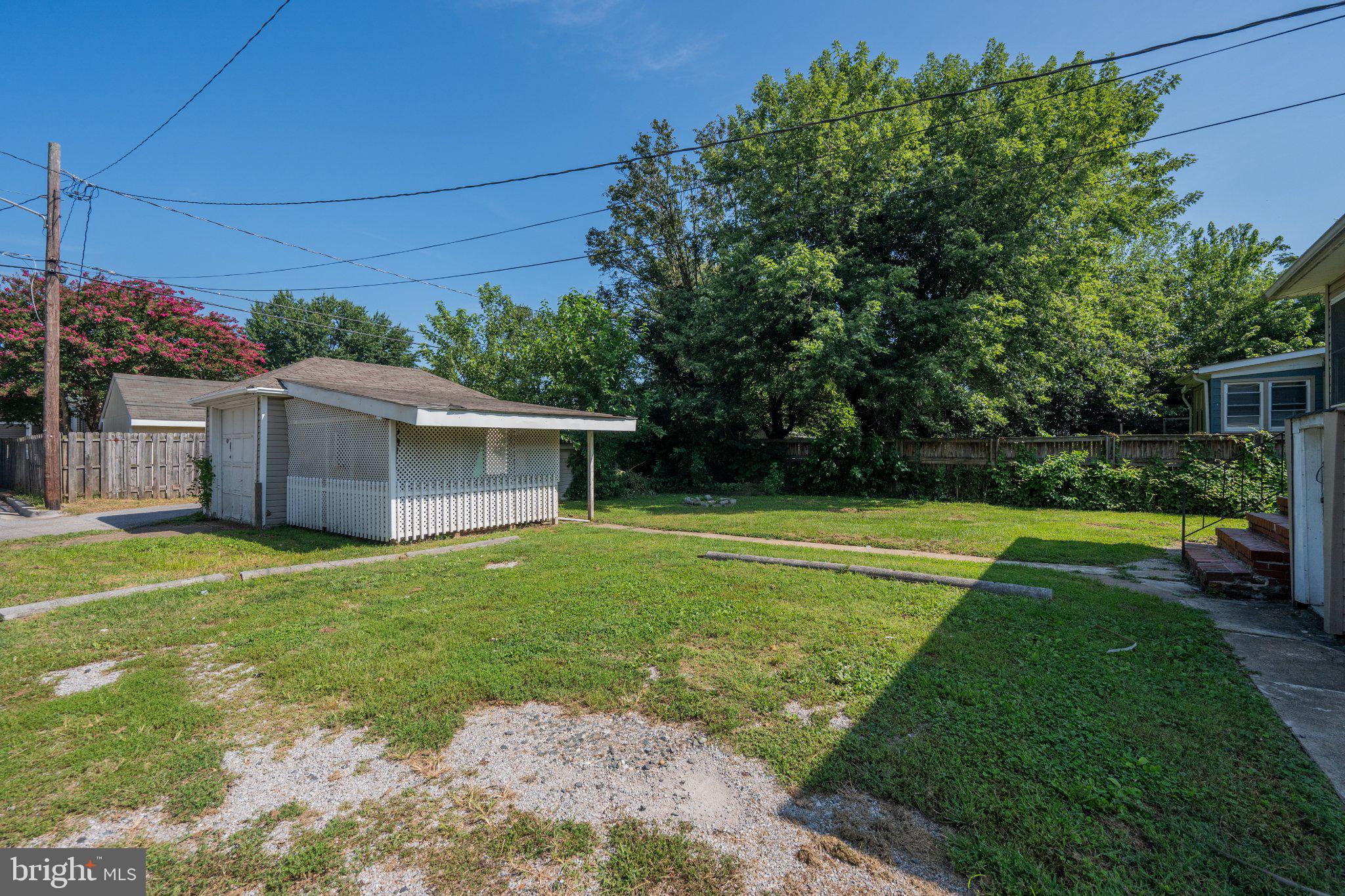 300 DORIS AVENUE
