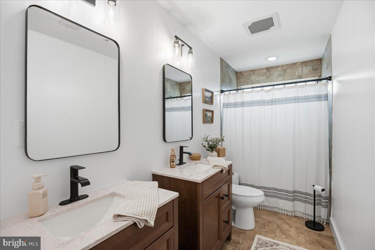 EDGEWATER - Residential