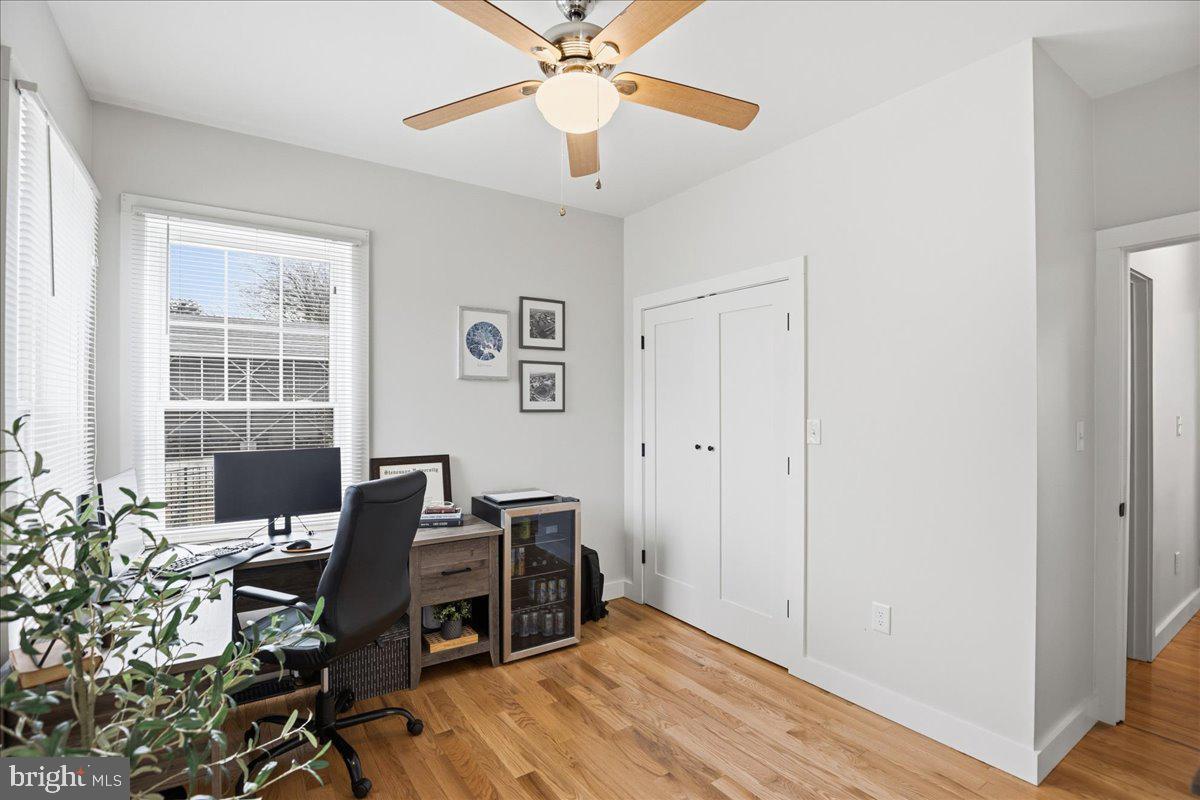 EDGEWATER - Residential