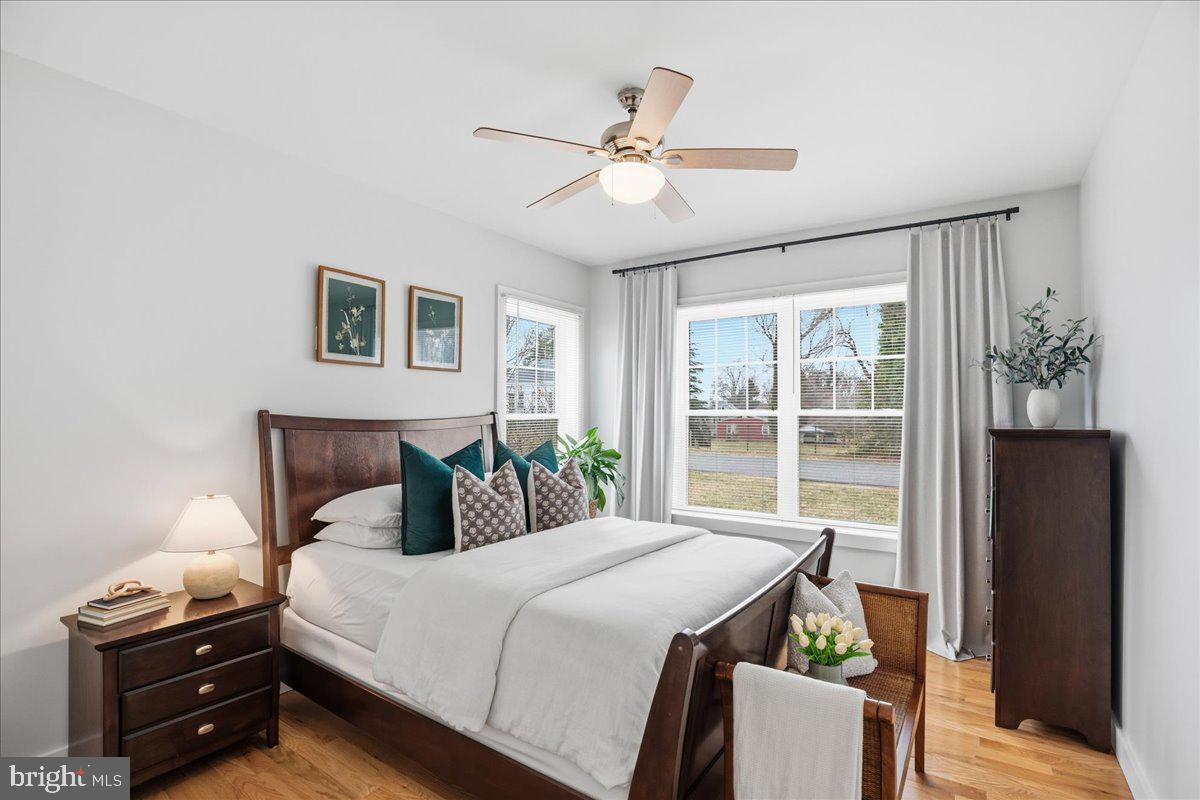 EDGEWATER - Residential