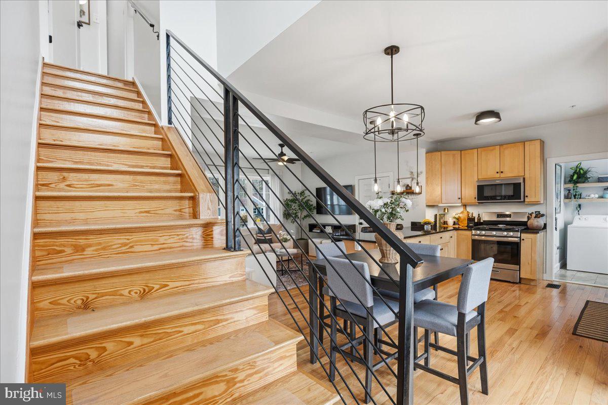 EDGEWATER - Residential