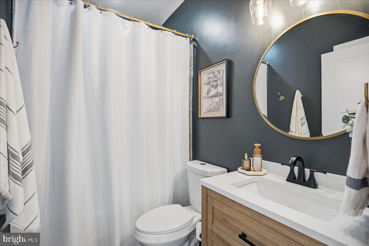 EDGEWATER - Residential