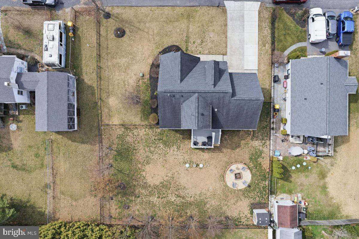 EDGEWATER - Residential