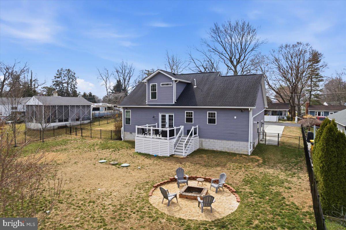 EDGEWATER - Residential