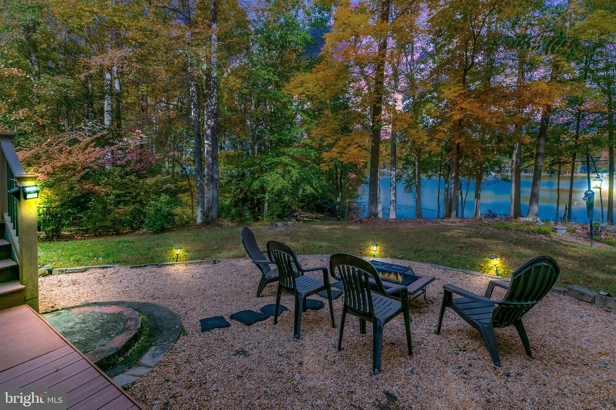 LAKE CAROLINE - Residential