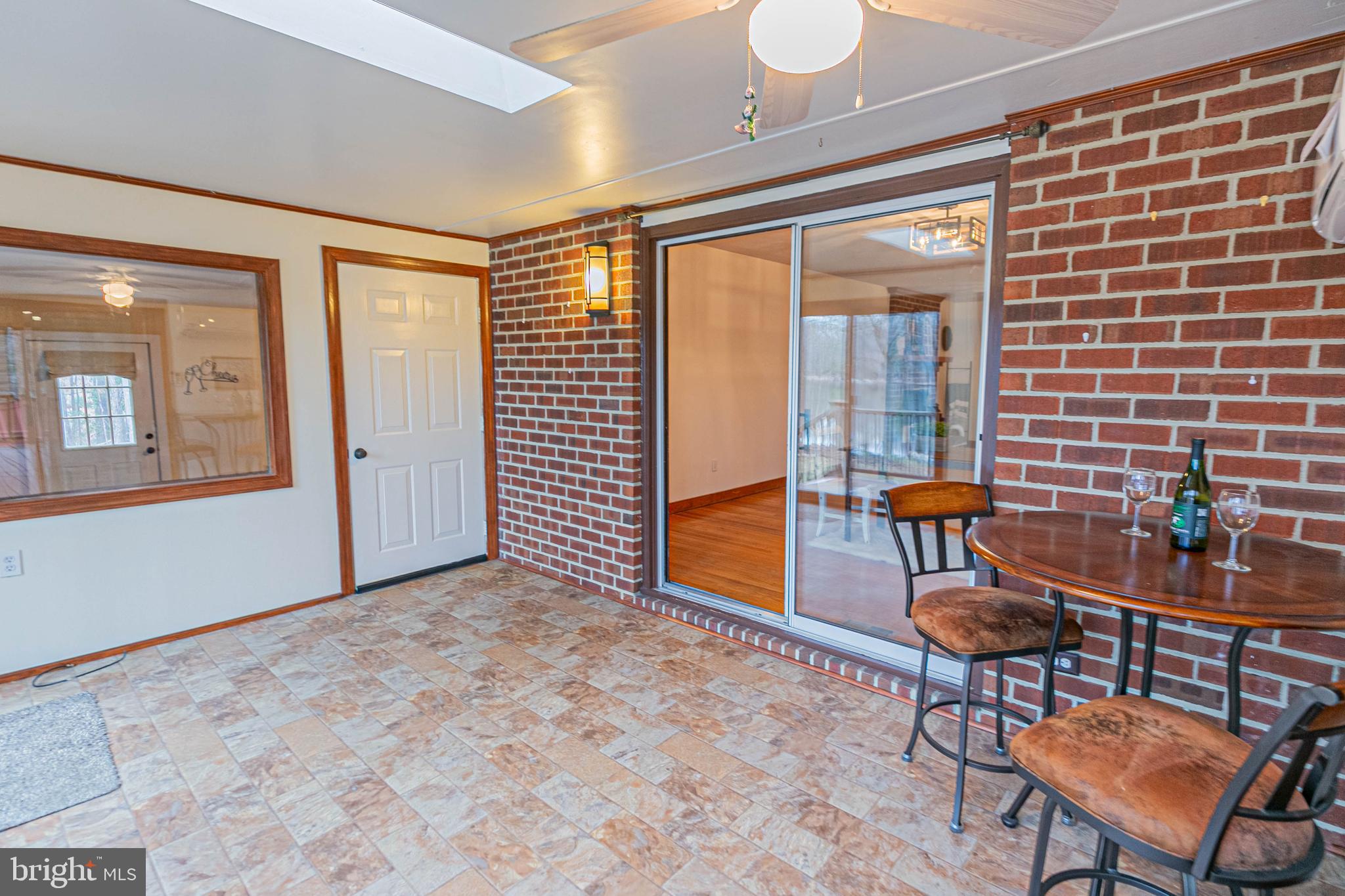 LAKE CAROLINE - Residential