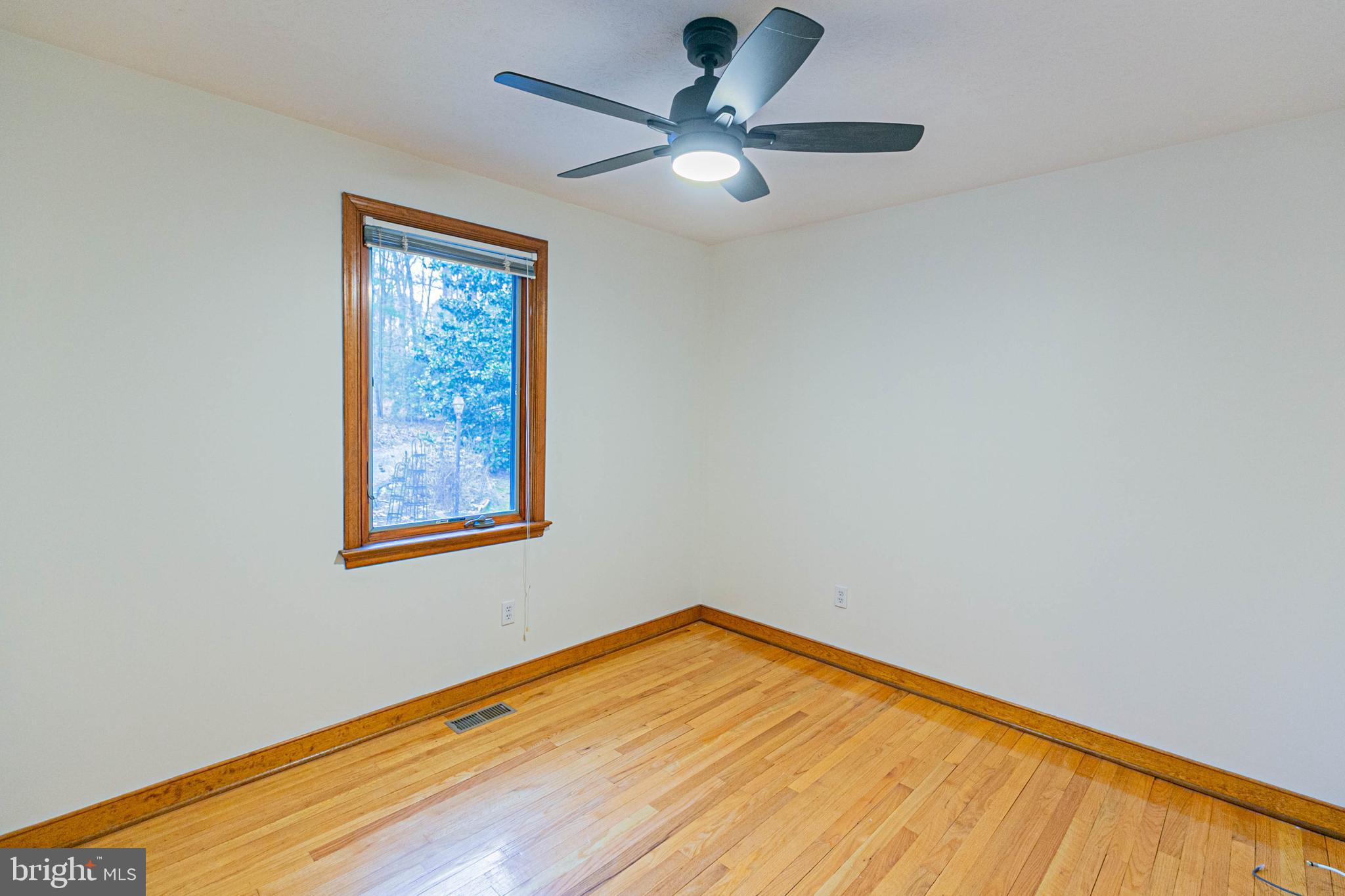 LAKE CAROLINE - Residential